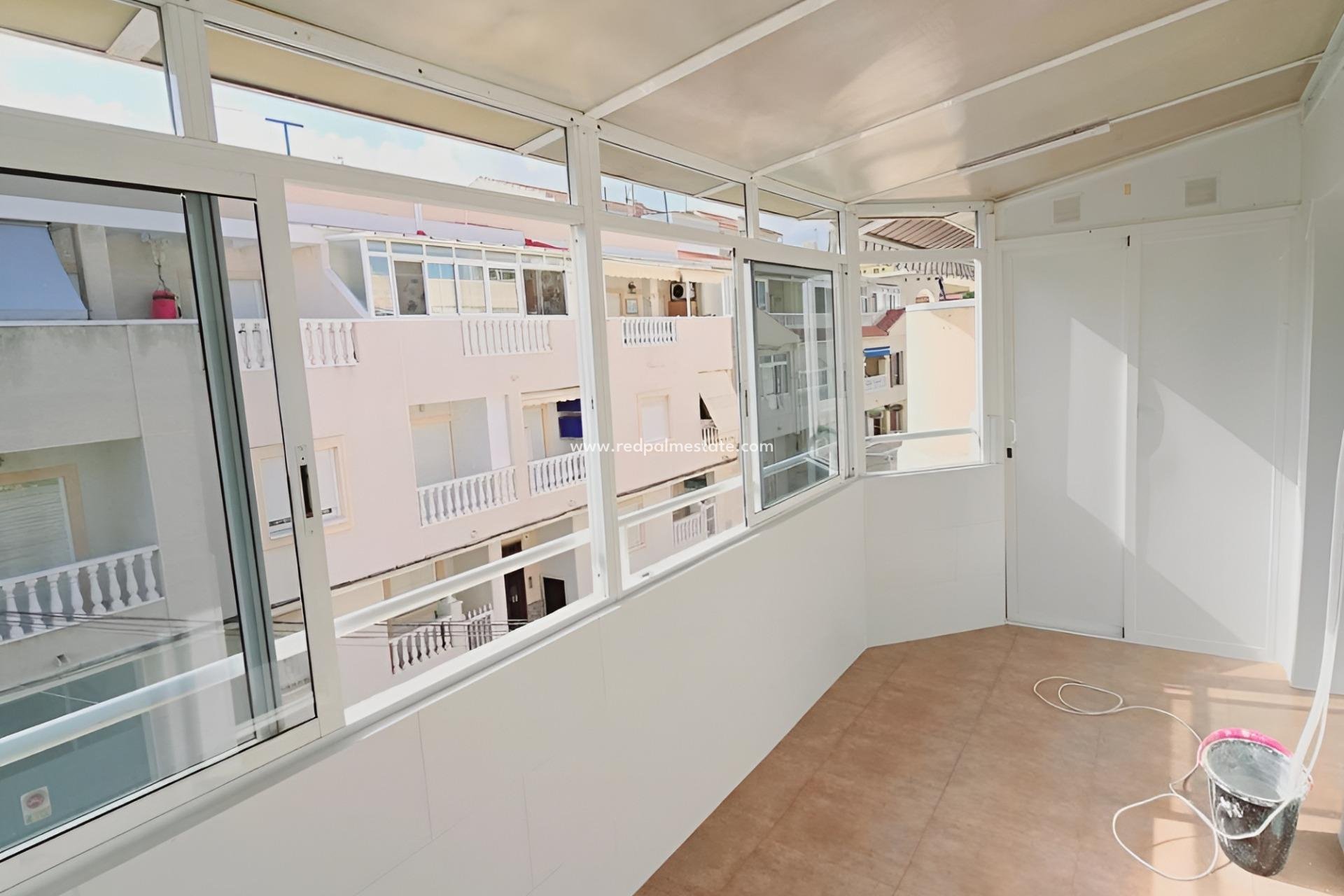 Herverkoop - Penthouse -
Torrevieja - Playa del Cura