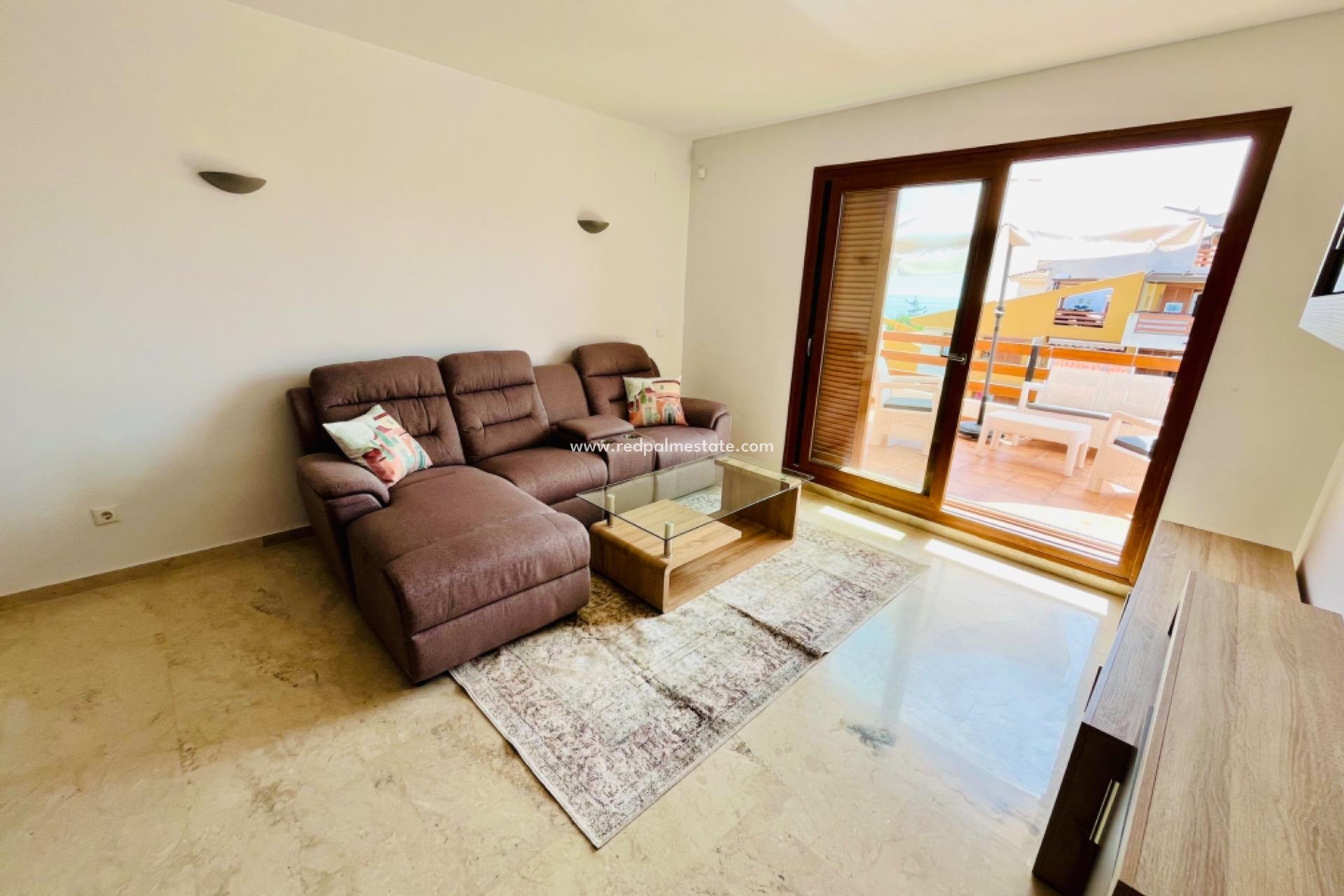 Herverkoop - Penthouse -
Torrevieja - Punta Prima