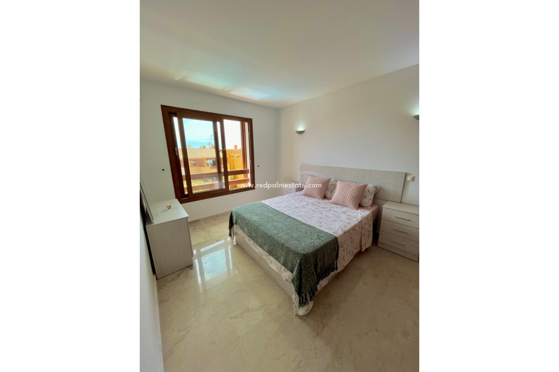 Herverkoop - Penthouse -
Torrevieja - Punta Prima