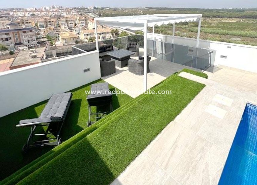 Herverkoop - Penthouse -
Torrevieja - Torre la mata