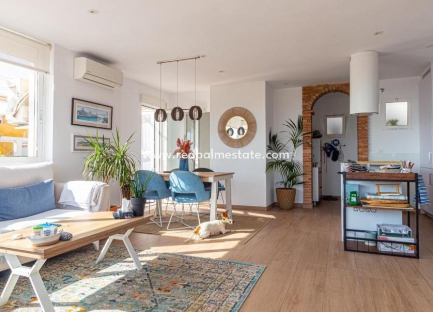 Herverkoop - Penthouse -
Torrevieja - Torreblanca