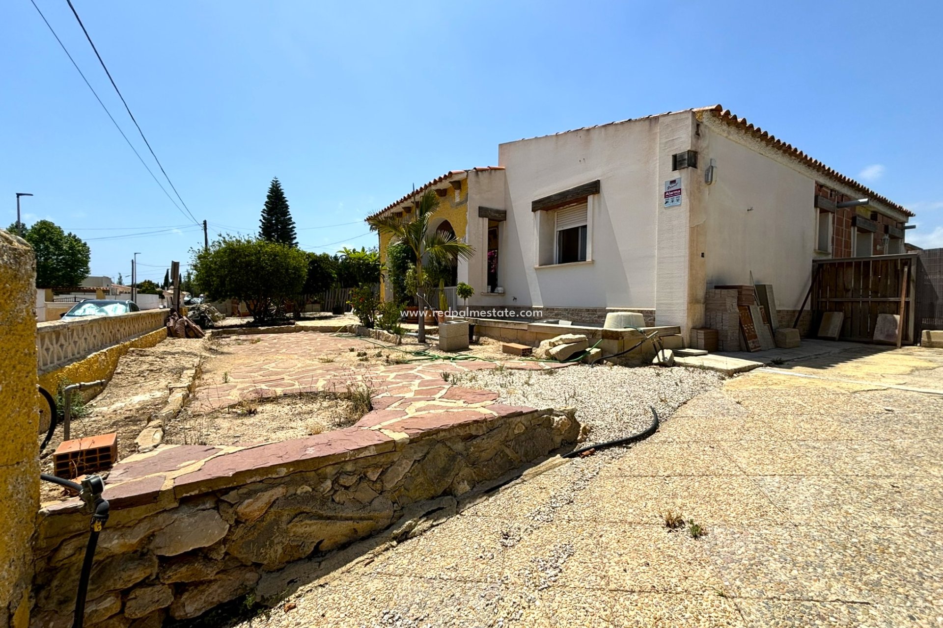 Herverkoop - Stadshuis -
Alfas del Pí - Costa Blanca