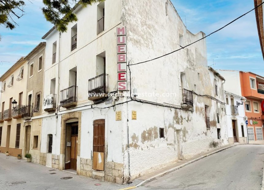 Herverkoop - Stadshuis -
Costa Blanca - Inland