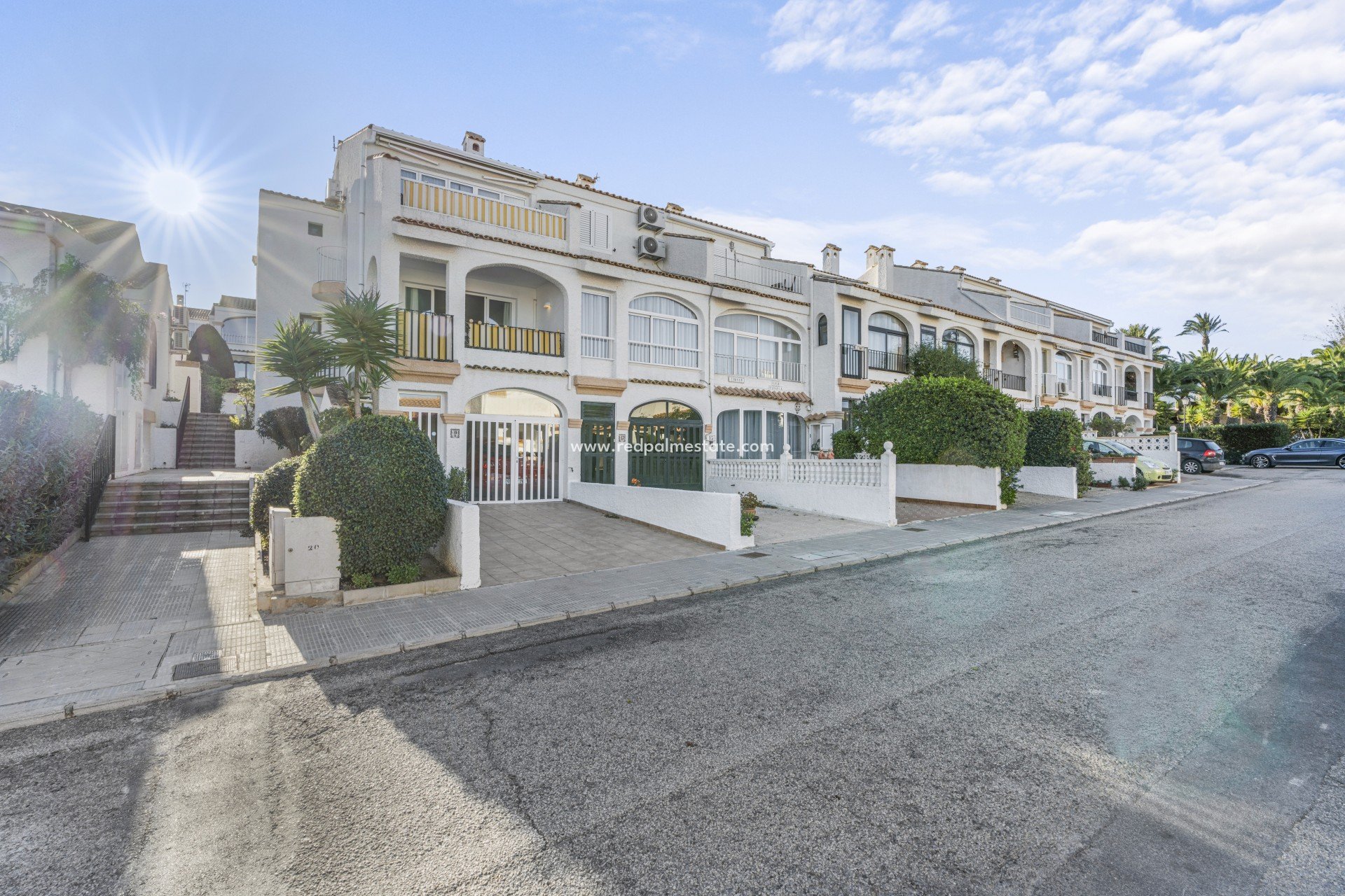 Herverkoop - Stadshuis -
Gran Alacant - Panorama