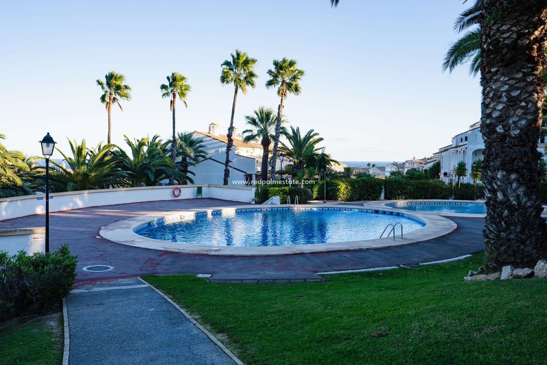 Herverkoop - Stadshuis -
Gran Alacant - Panorama