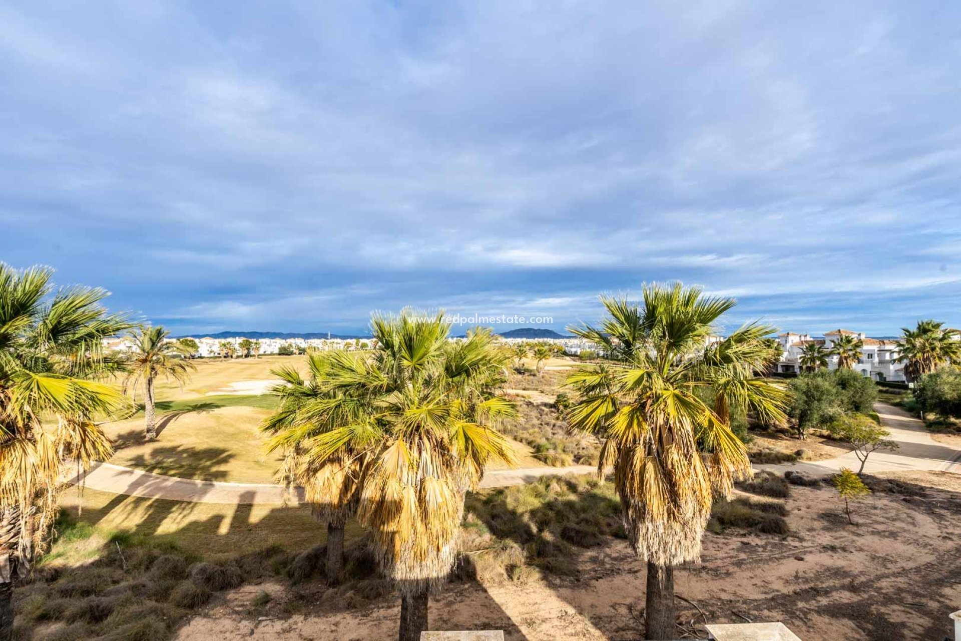 Herverkoop - Stadshuis -
La Torre Golf Resort - Inland