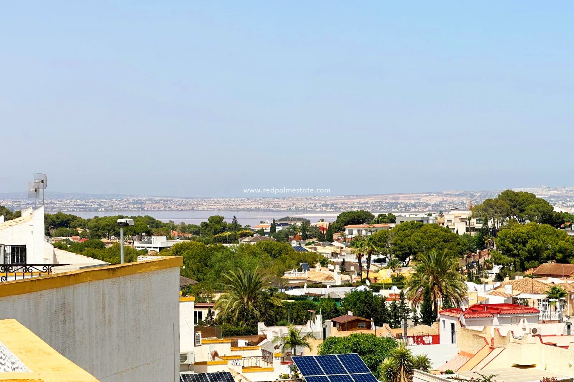 Herverkoop - Stadshuis -
Orihuela Costa - Costa Blanca