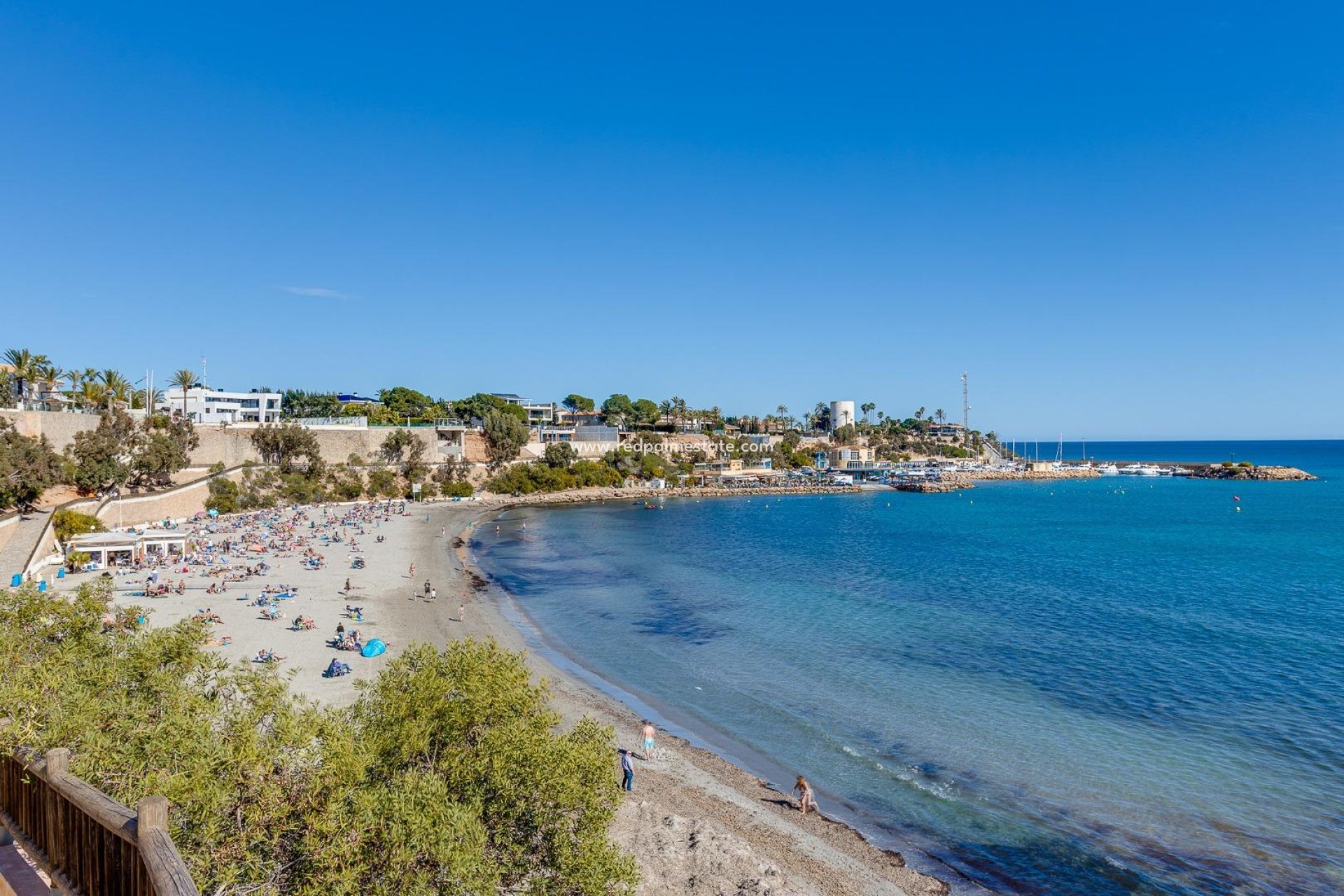 Herverkoop - Stadshuis -
Orihuela Costa - La Florida