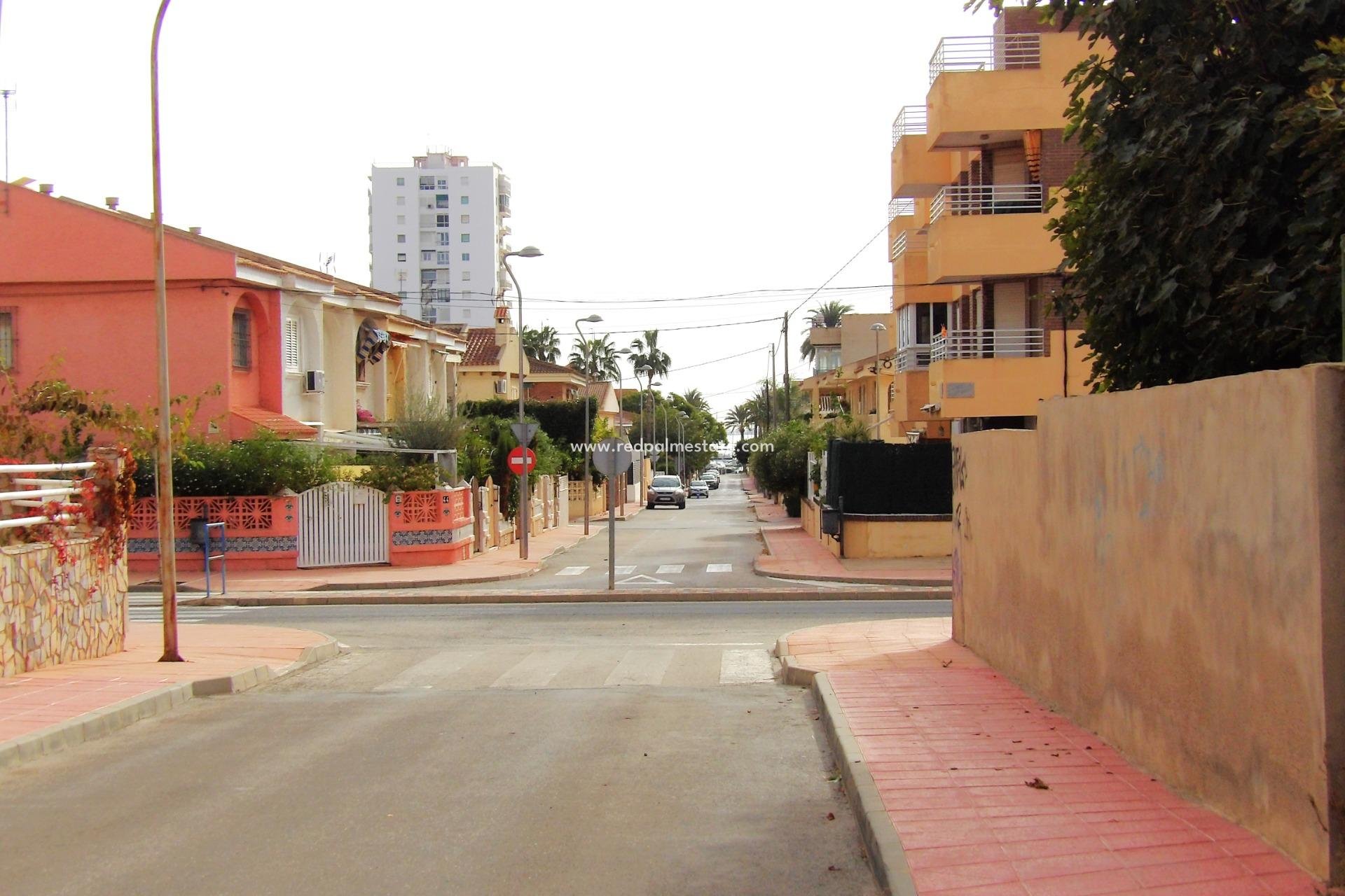 Herverkoop - Stadshuis -
SANTIAGO DE LA RIBERA - Playa De Santiago De La Ribera