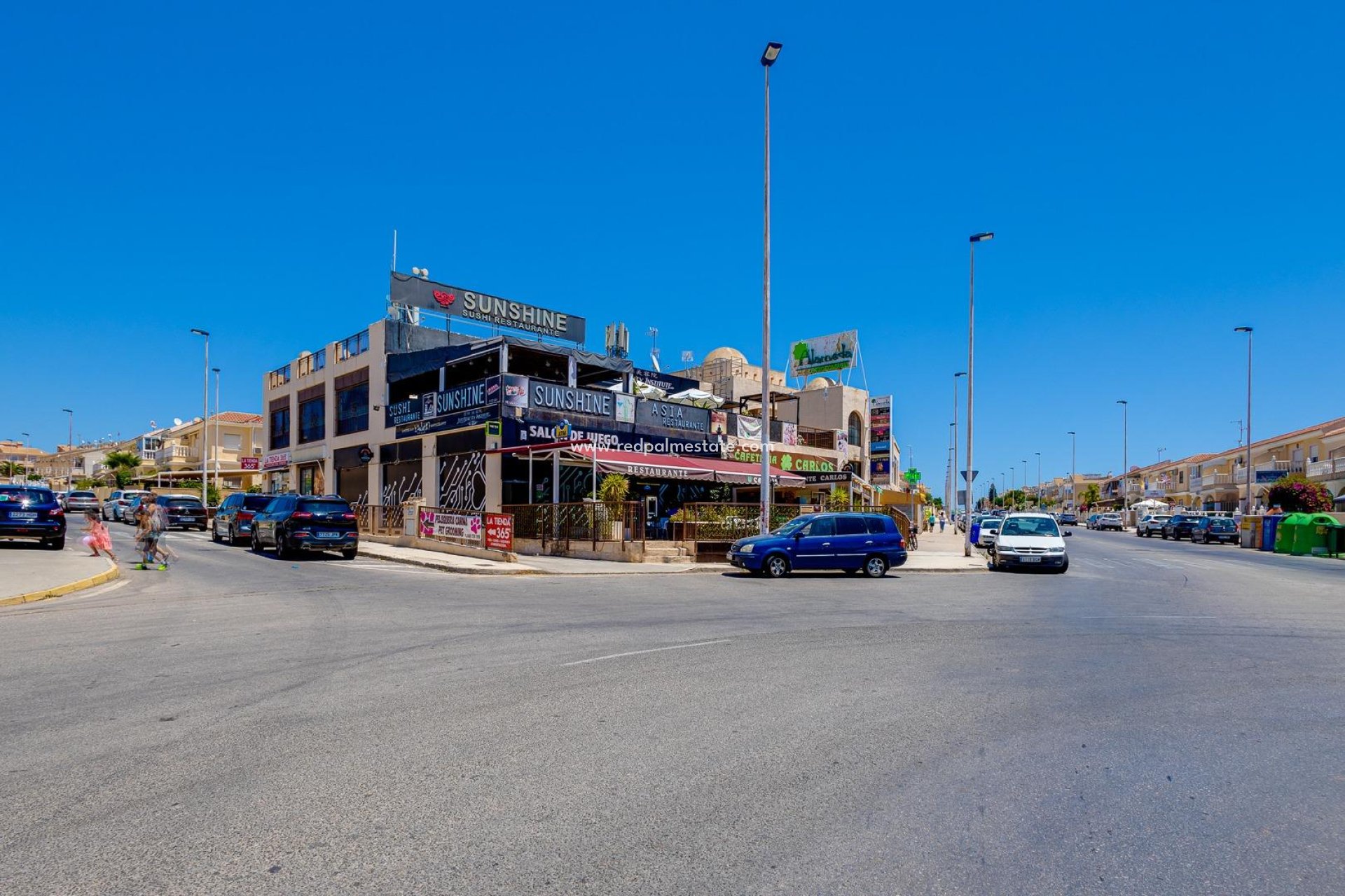 Herverkoop - Stadshuis -
Torrevieja - Aguas Nueva