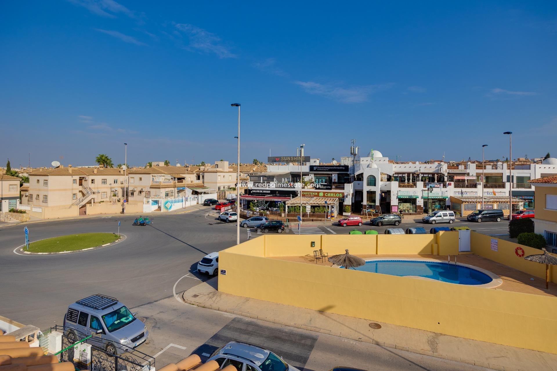 Herverkoop - Stadshuis -
Torrevieja - Aguas Nueva