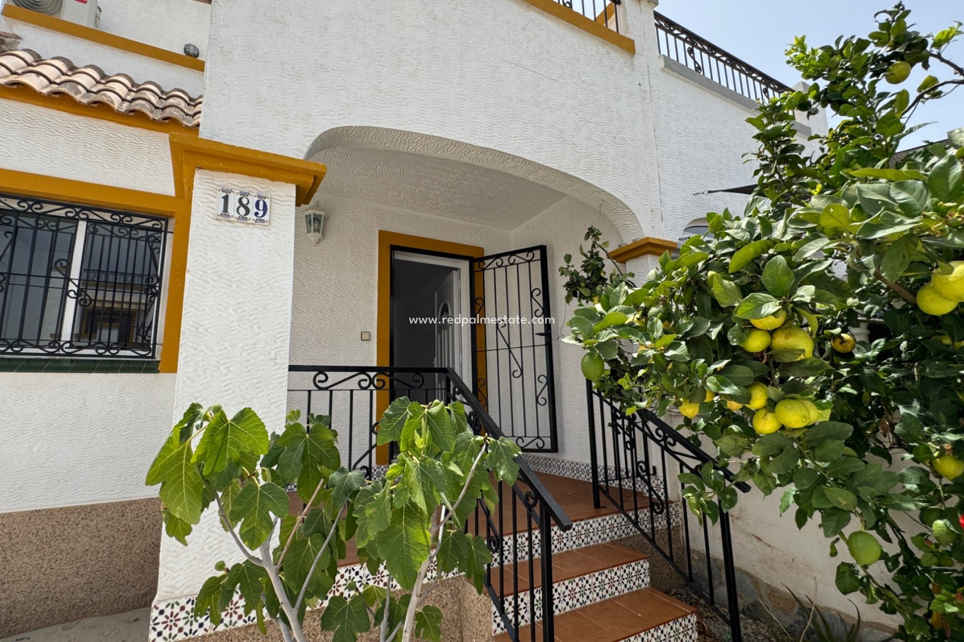 Herverkoop - Vierpersoonshuis -
Orihuela Costa - Costa Blanca