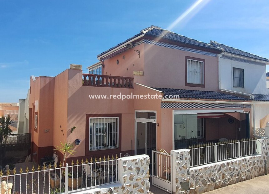 Herverkoop - Vierpersoonshuis -
Torrevieja - Los Balcones