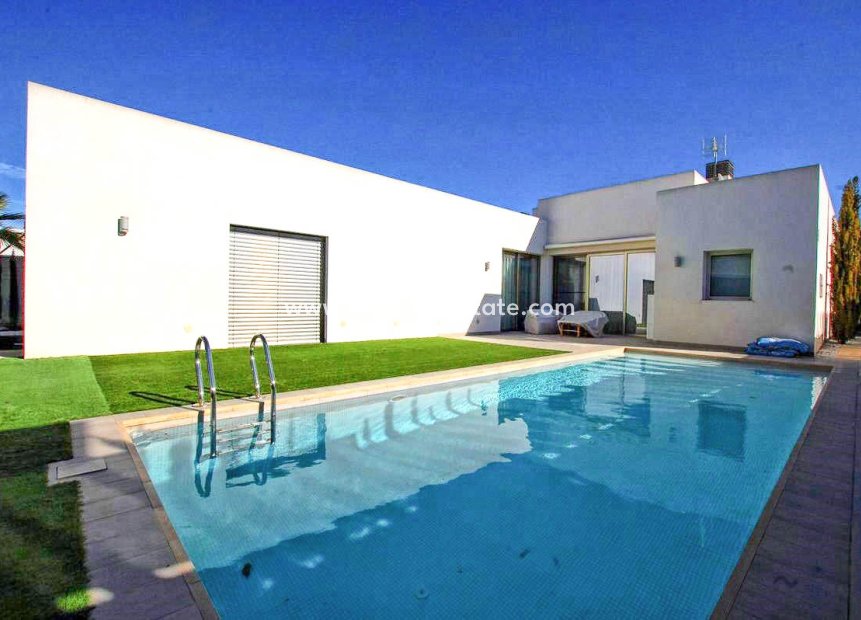 Herverkoop - Villa -
Benijofar - Costa Blanca