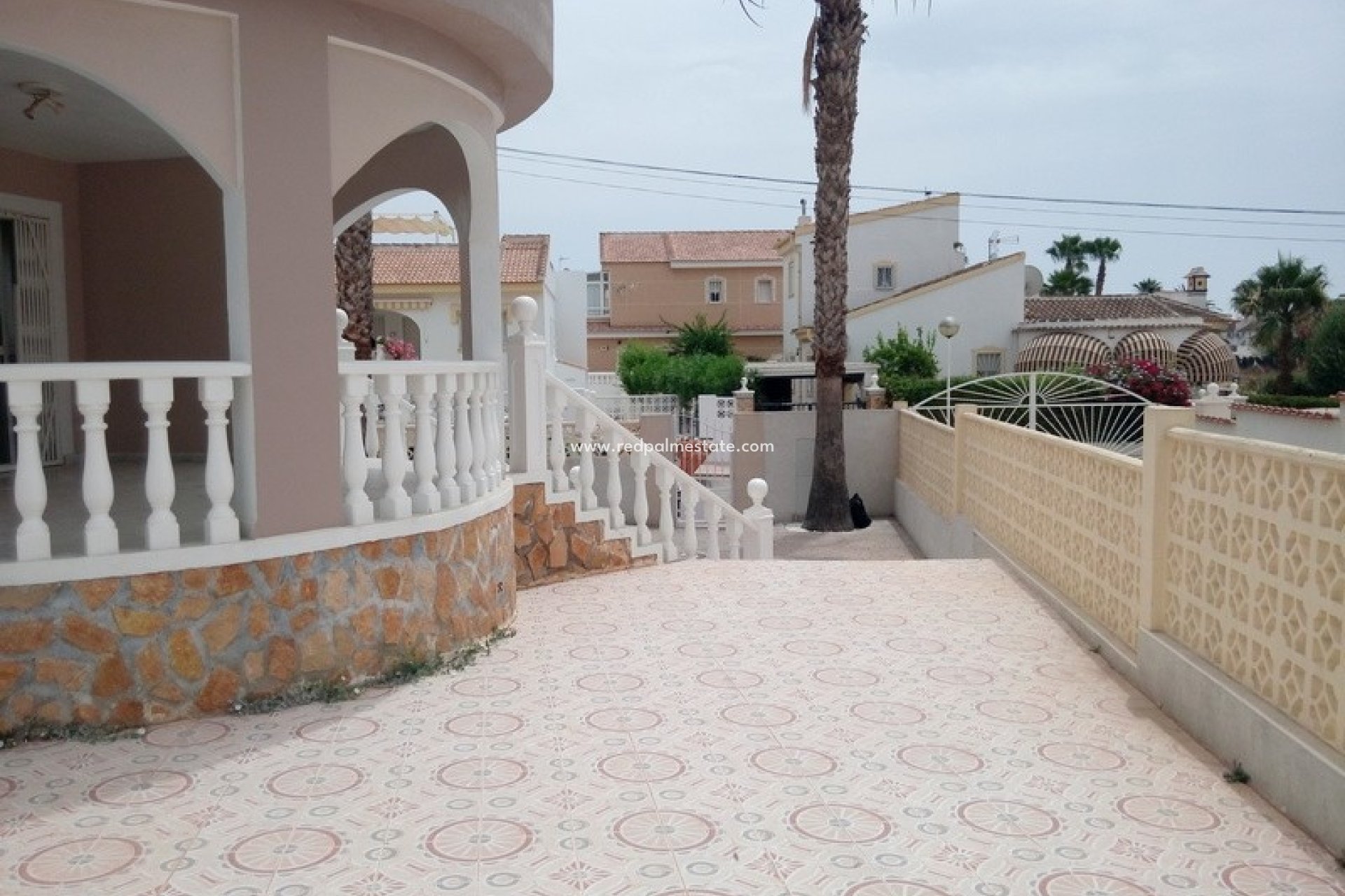 Herverkoop - Villa -
Benijofar - Costa Blanca