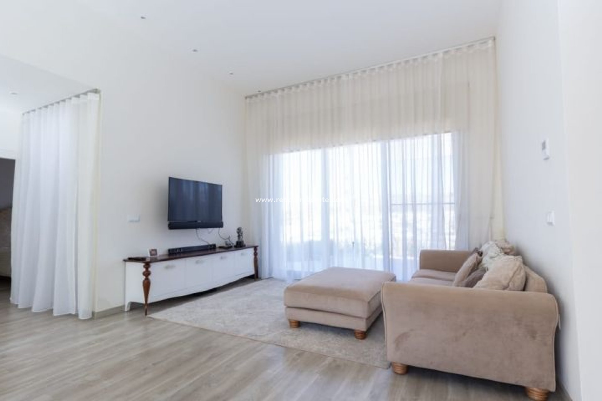 Herverkoop - Villa -
Benijofar - Costa Blanca