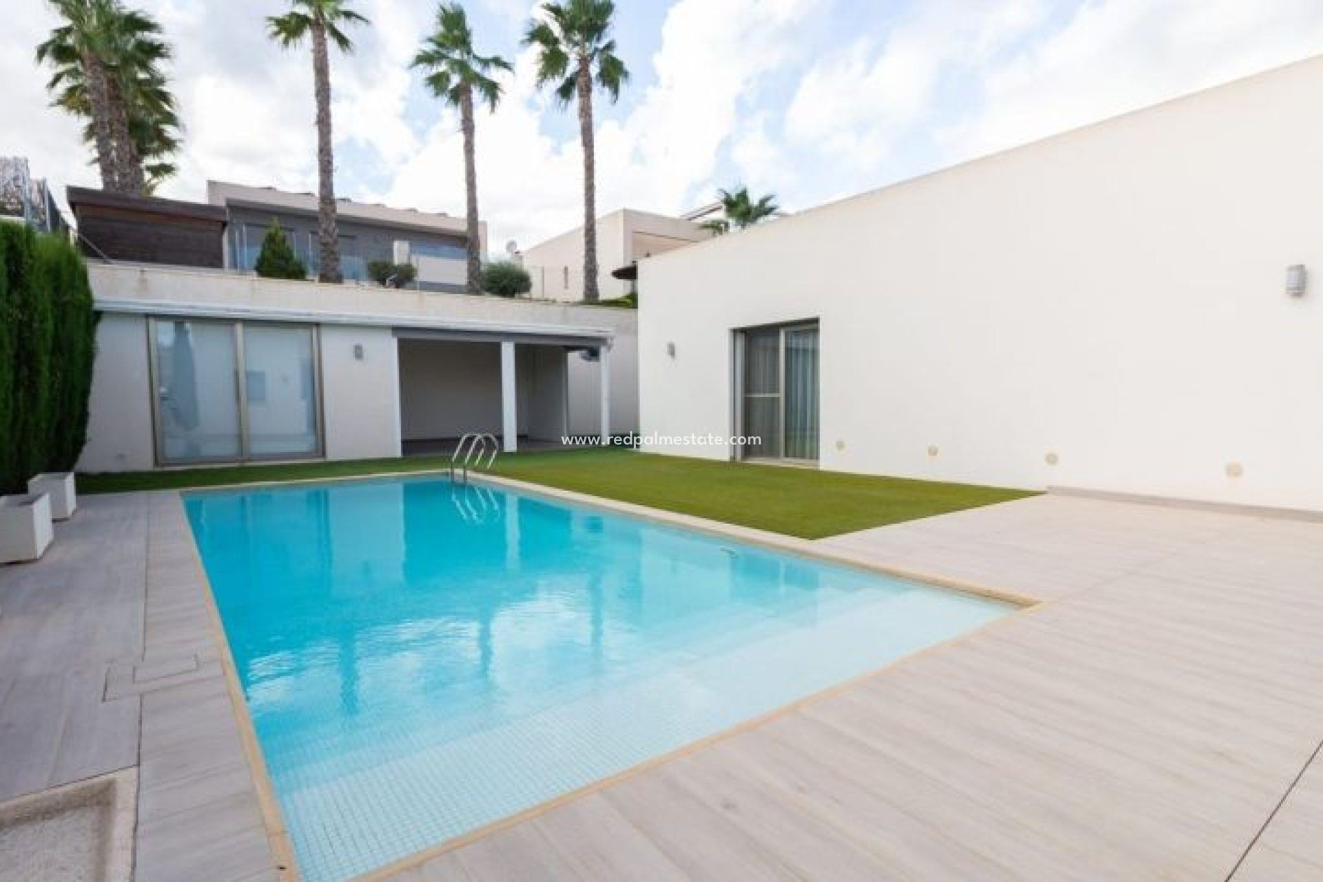 Herverkoop - Villa -
Benijofar - Costa Blanca