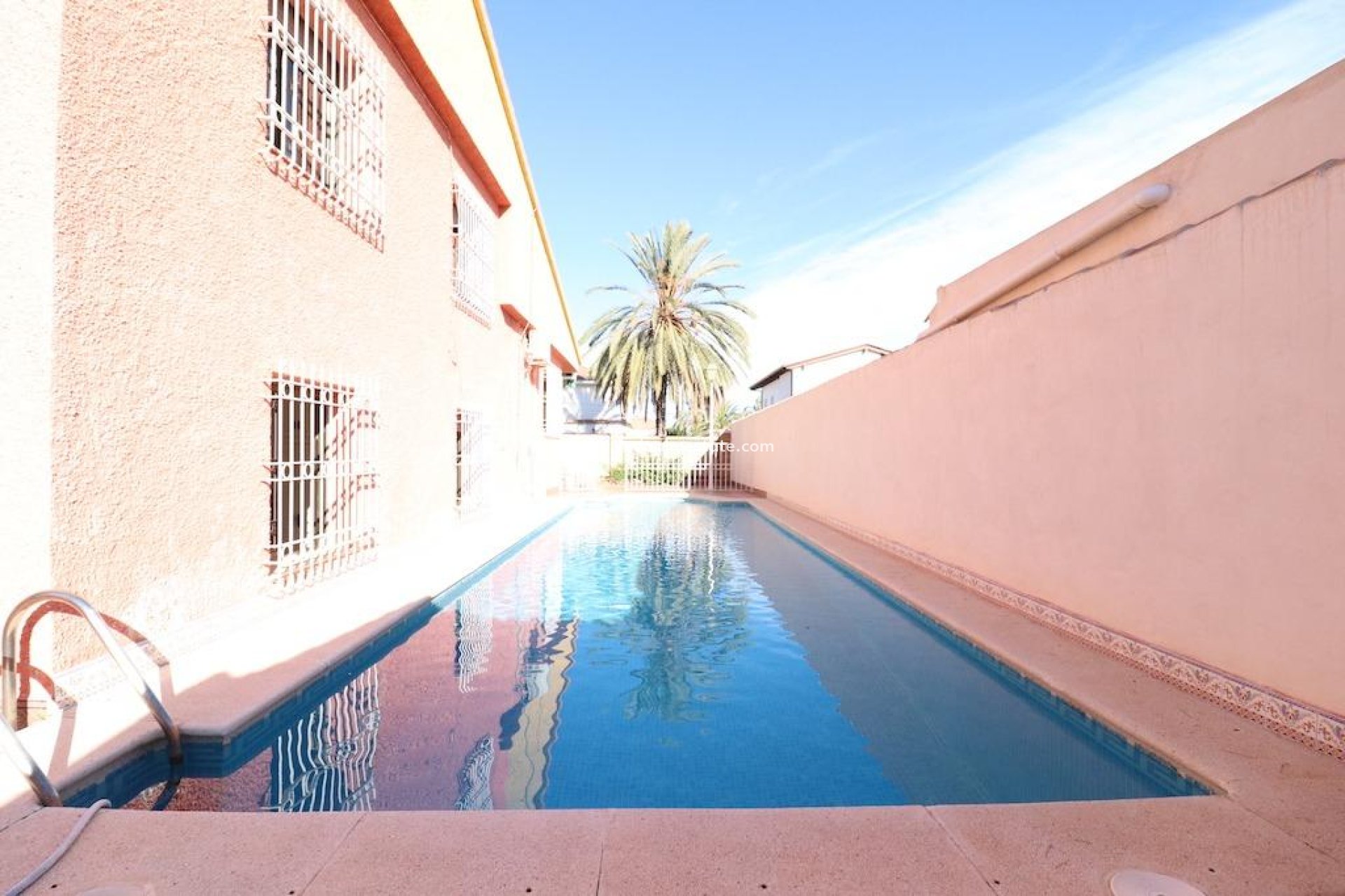 Herverkoop - Villa -
Cabo Roig - Costa Blanca