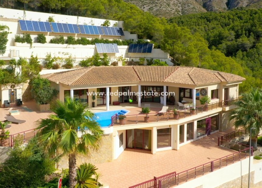 Herverkoop - Villa -
Callosa D'en Sarria - Costa Blanca