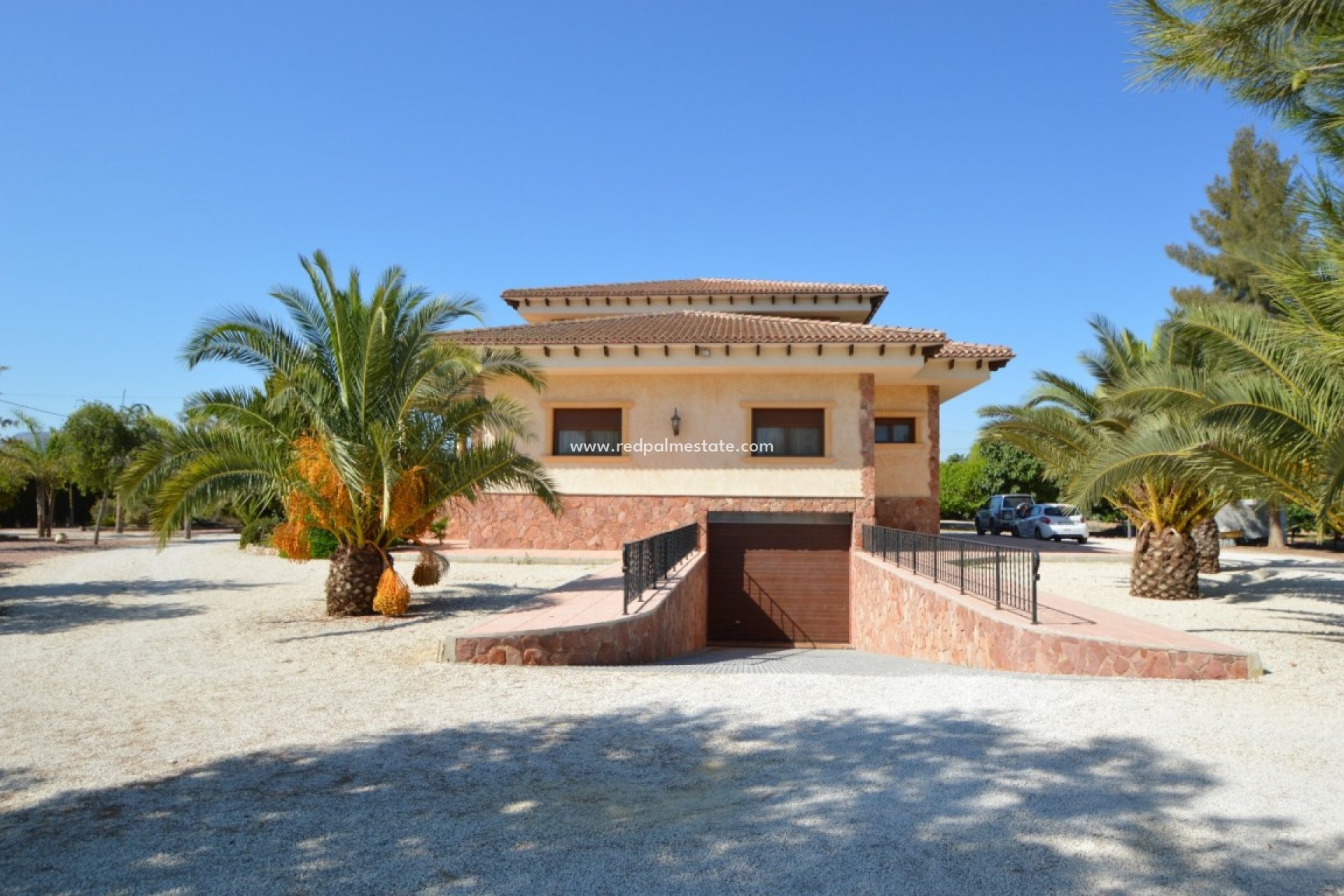 Herverkoop - Villa -
Cox - Callosa de Segura