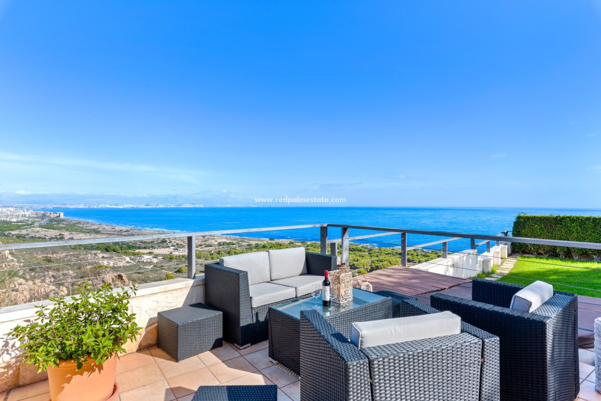 Herverkoop - Villa -
Gran Alacant - Costa Blanca