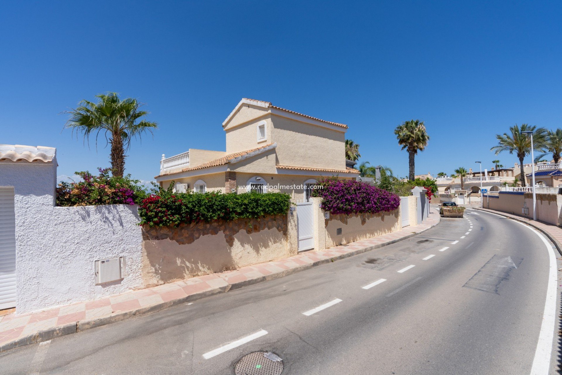 Herverkoop - Villa -
Gran Alacant - Monte Y Mar Bajo