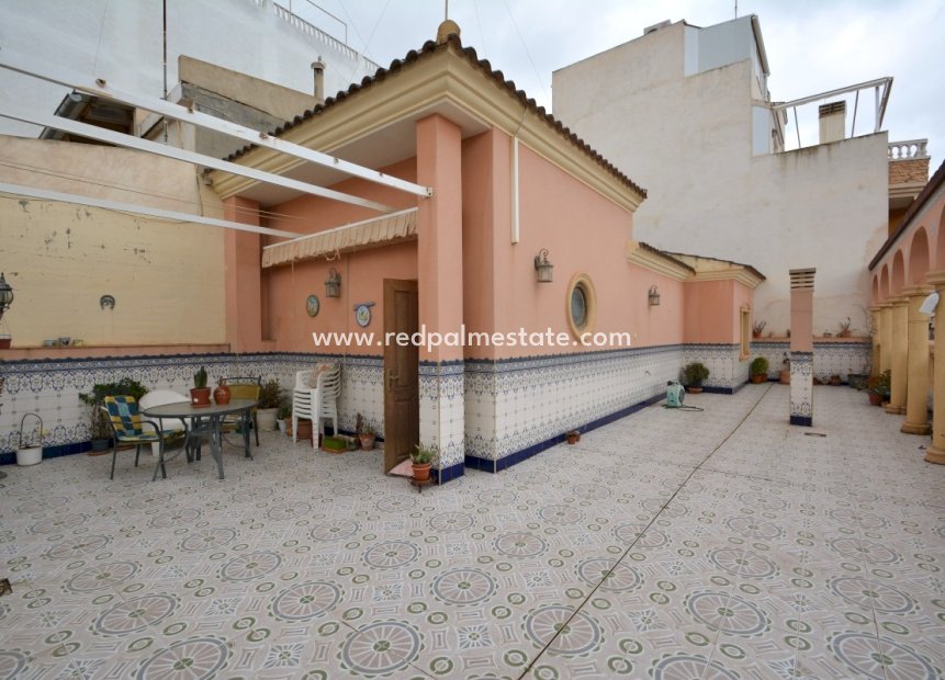 Herverkoop - Villa -
Guardamar del Segura - Costa Blanca