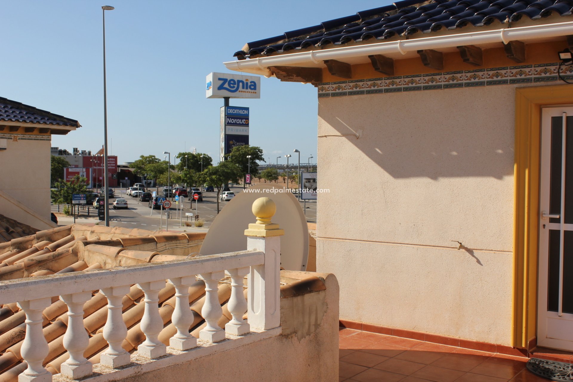 Herverkoop - Villa -
La Zenia - Costa Blanca