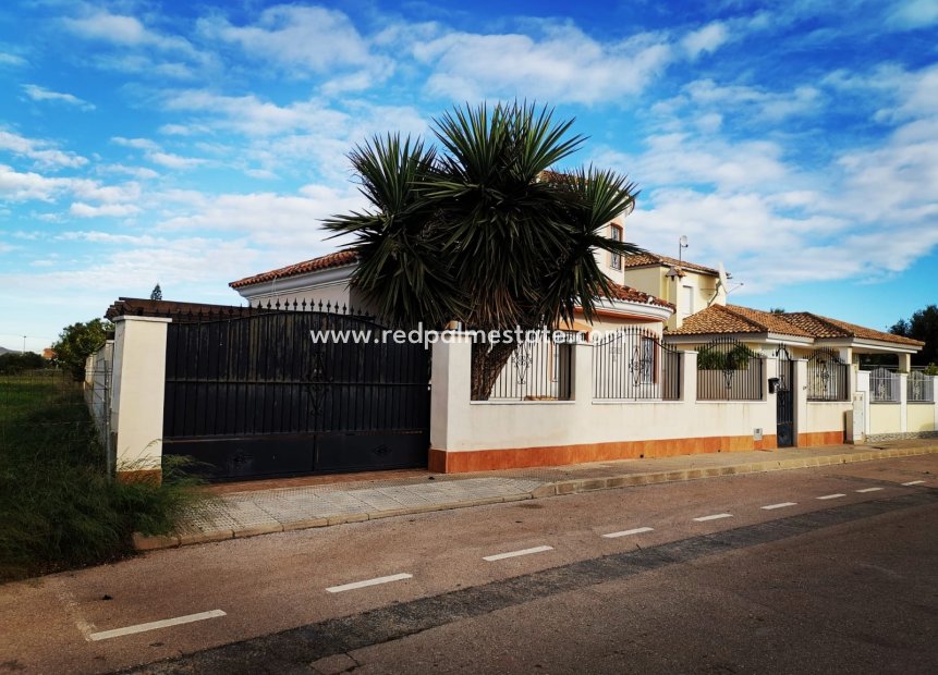 Herverkoop - Villa -
Los Alczares - Costa Calida