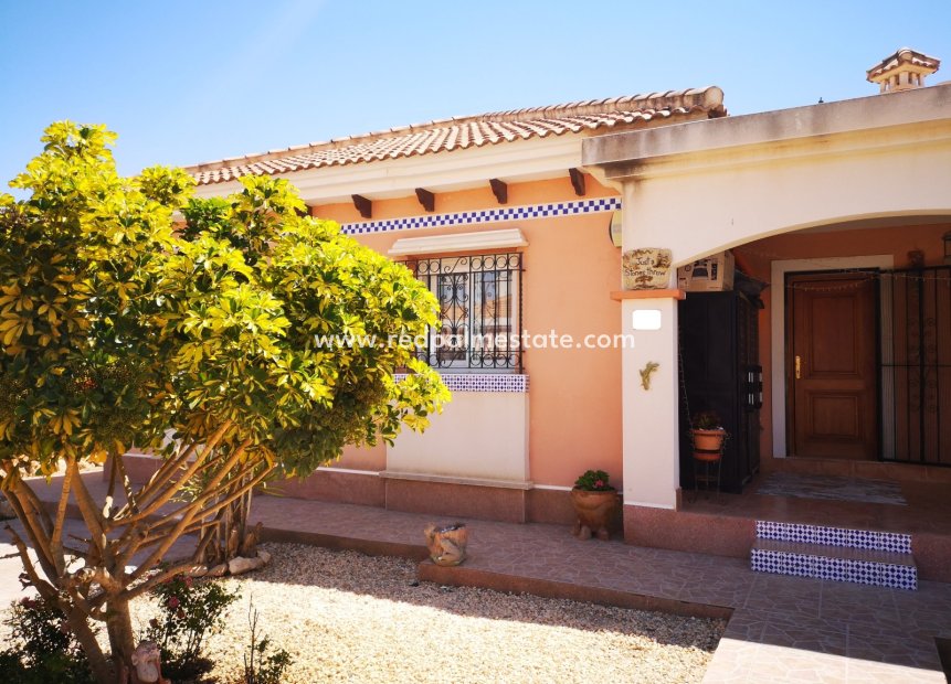 Herverkoop - Villa -
Montesinos - Costa Blanca