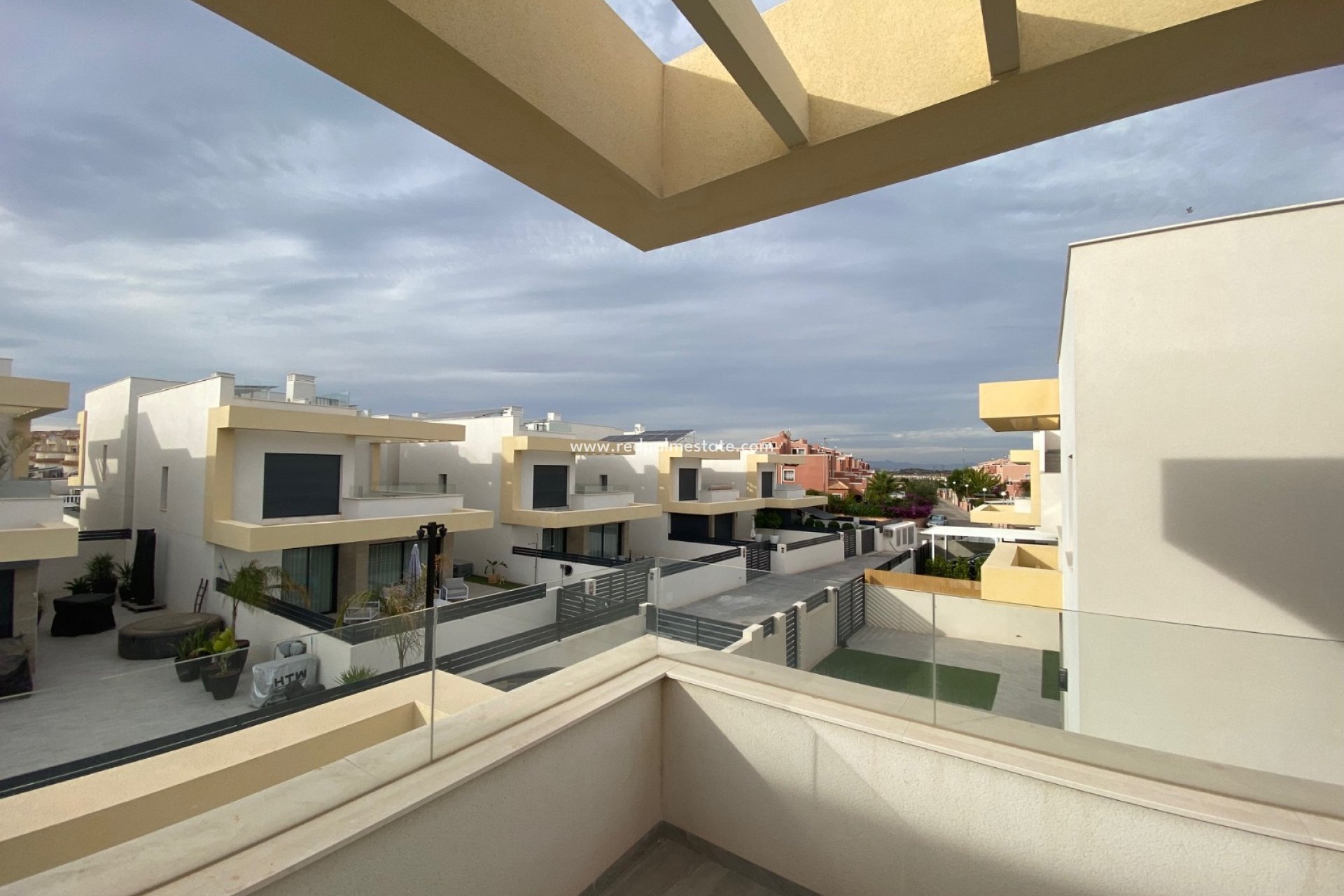 Herverkoop - Villa -
Montesinos - Costa Blanca