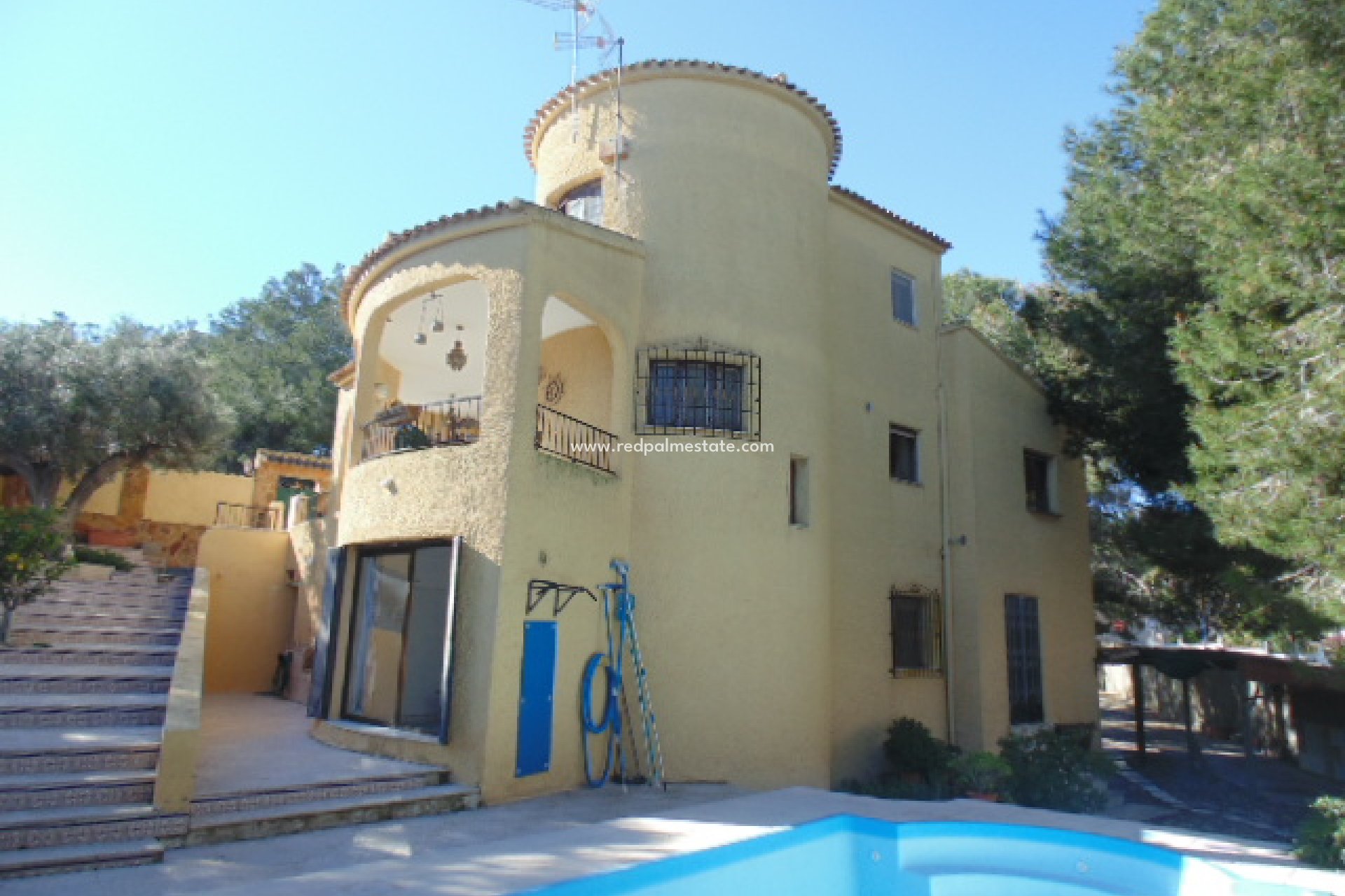 Herverkoop - Villa -
Orihuela Costa - Calle Los Pirineos