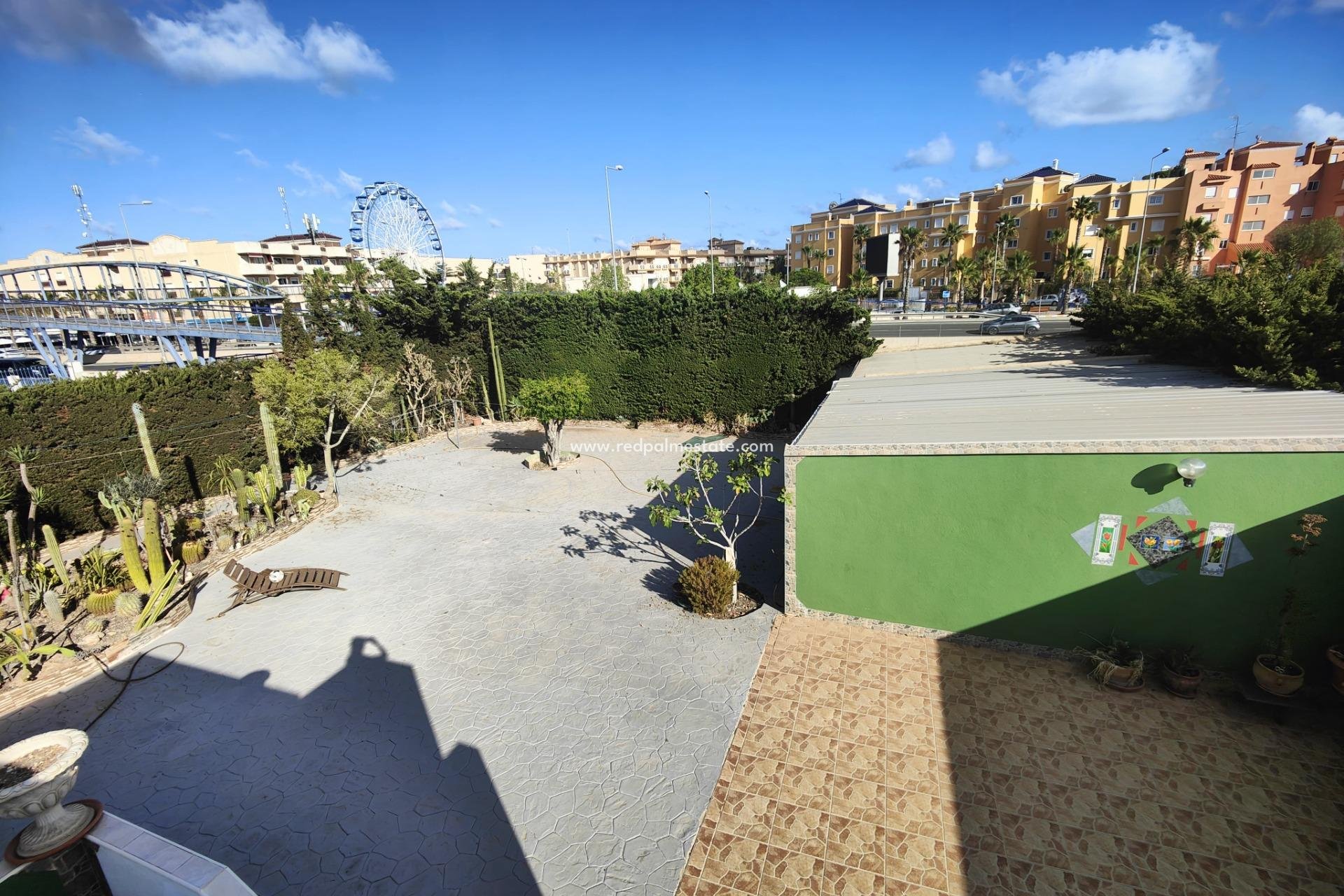 Herverkoop - Villa -
Orihuela Costa - Campoamor