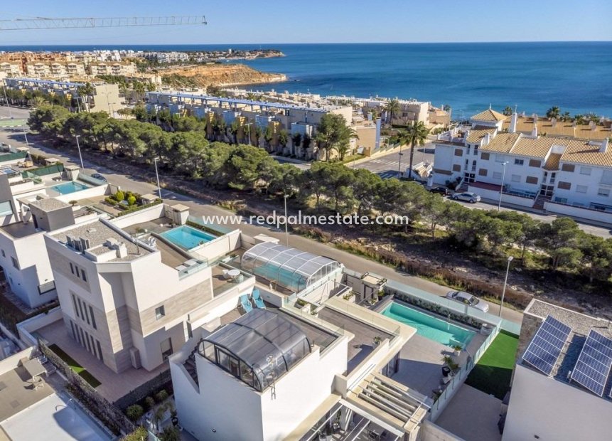 Herverkoop - Villa -
Orihuela Costa - Campoamor