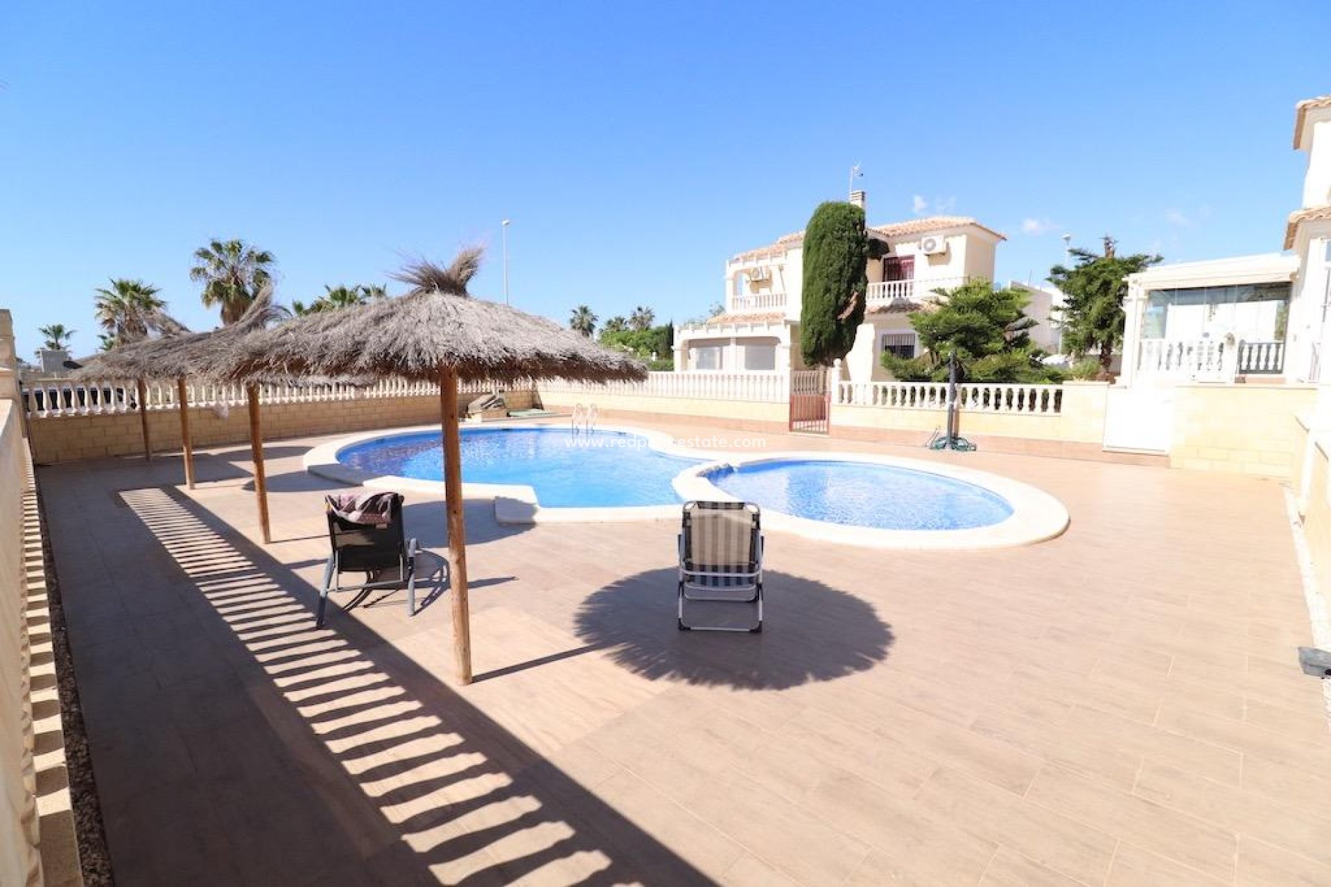 Herverkoop - Villa -
Orihuela Costa - Costa Blanca