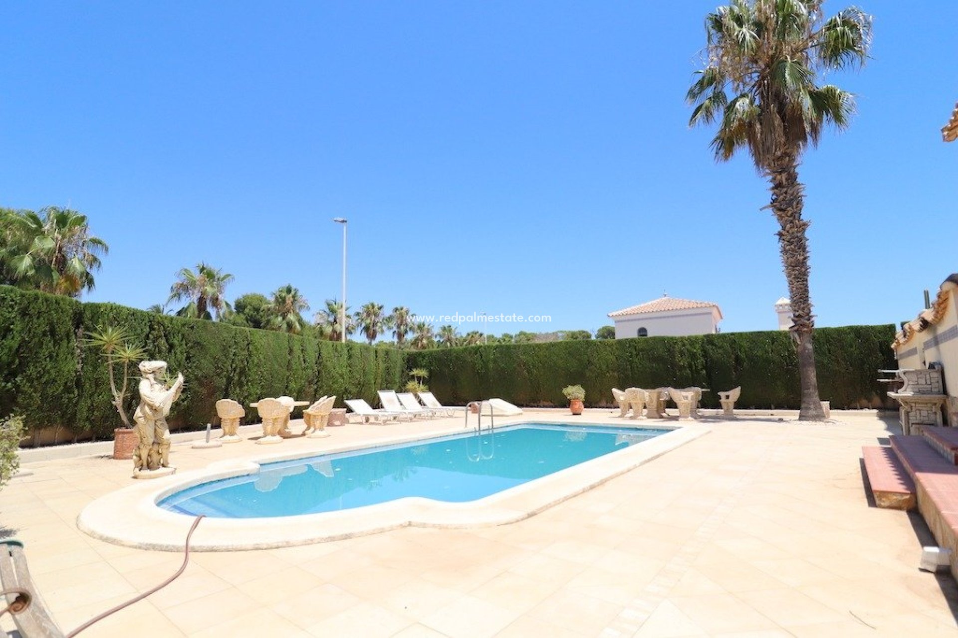 Herverkoop - Villa -
Orihuela Costa - Costa Blanca