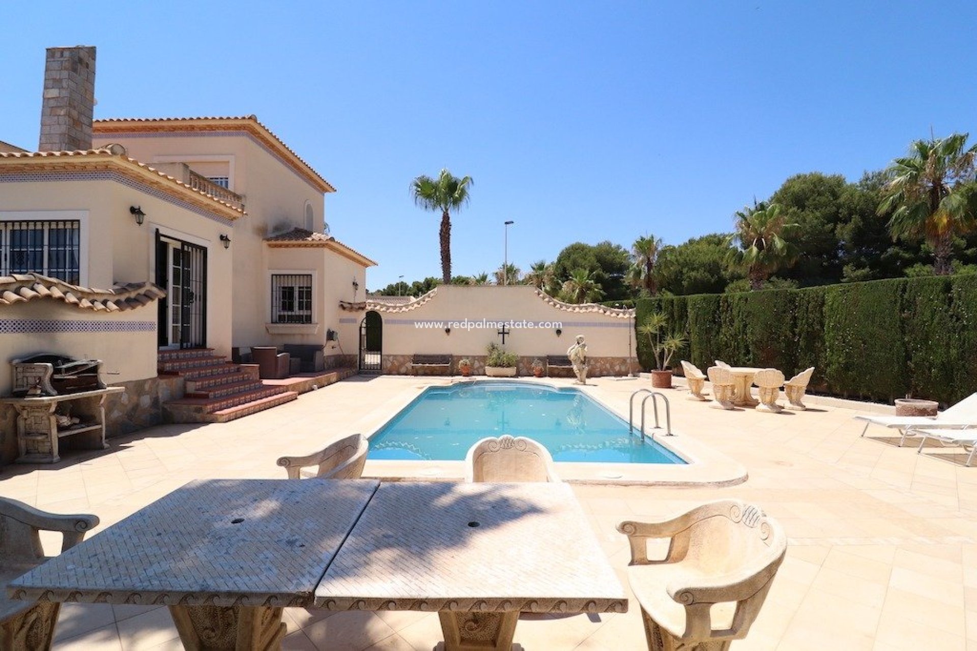 Herverkoop - Villa -
Orihuela Costa - Costa Blanca