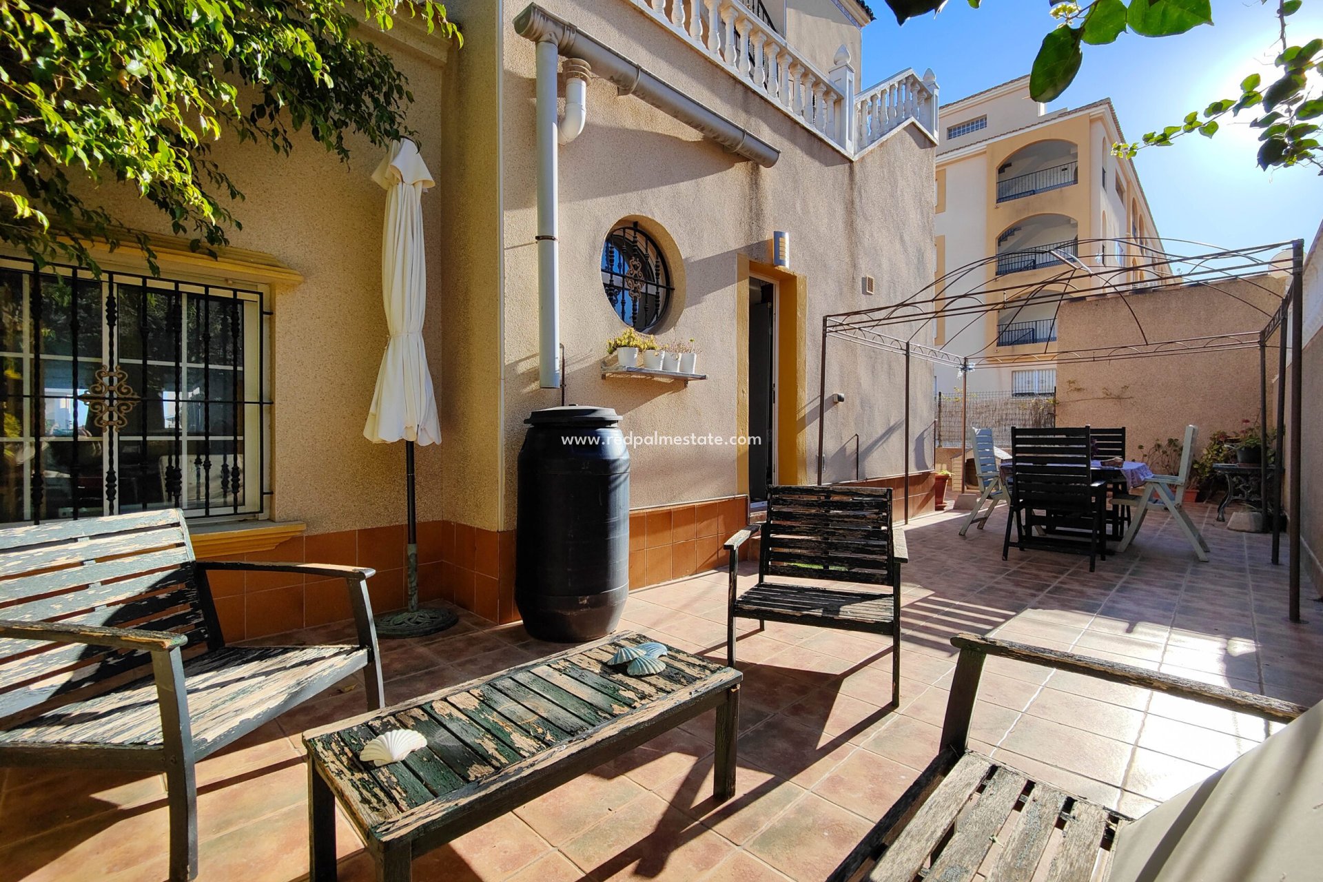 Herverkoop - Villa -
Orihuela Costa - Costa Blanca