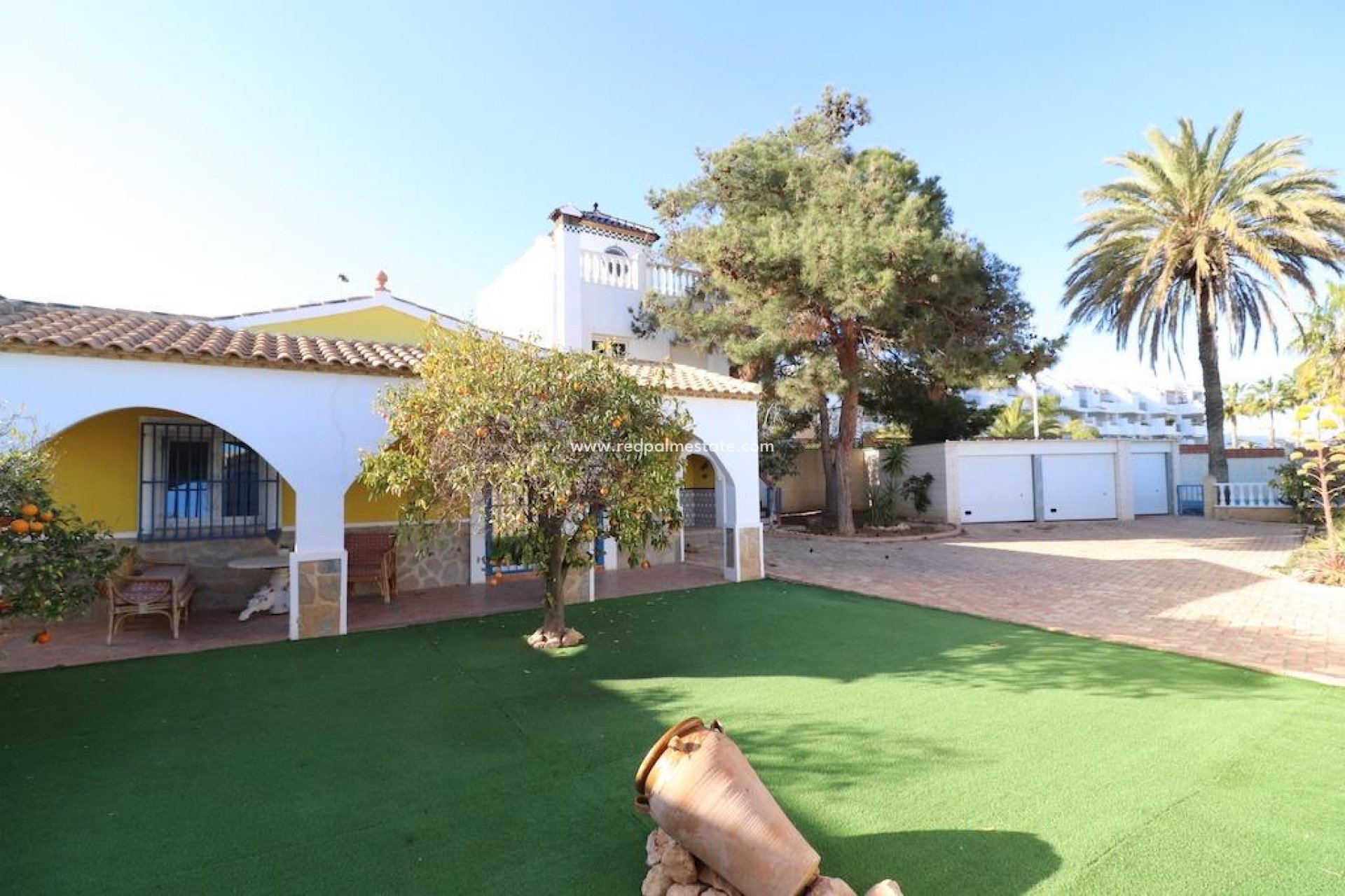 Herverkoop - Villa -
Orihuela Costa - Costa Blanca