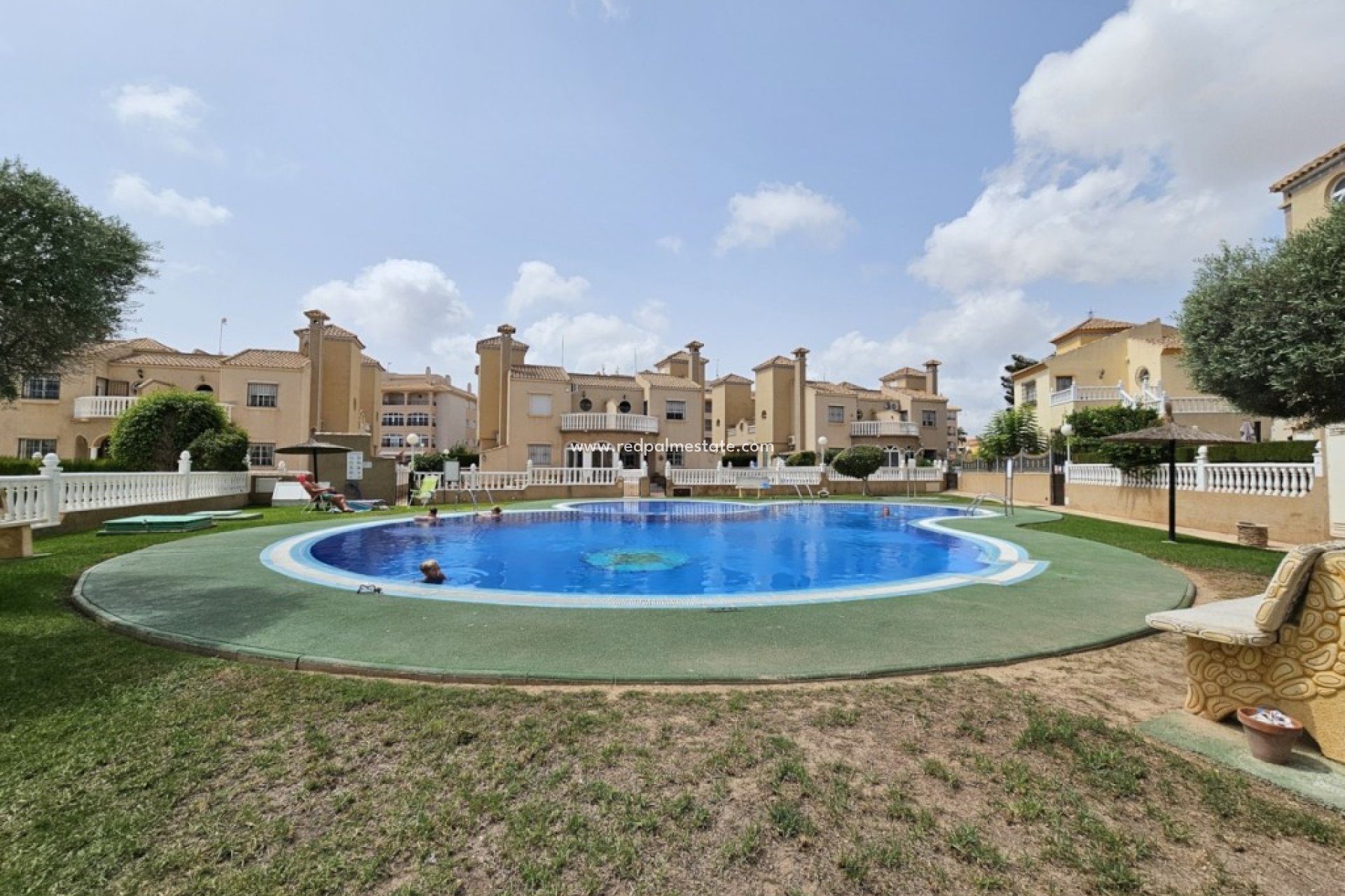 Herverkoop - Villa -
Orihuela Costa - Costa Blanca