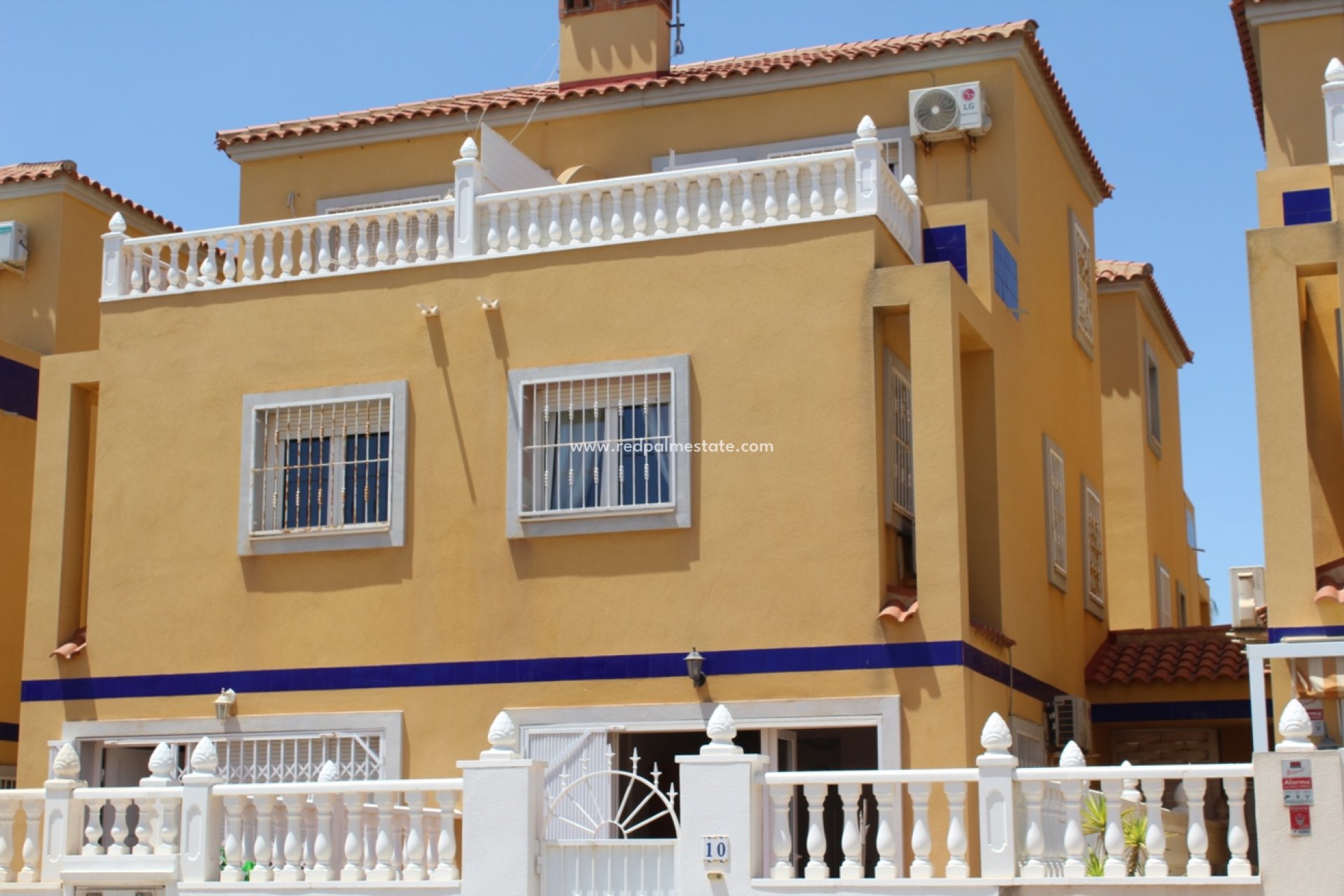 Herverkoop - Villa -
Orihuela Costa - Costa Blanca