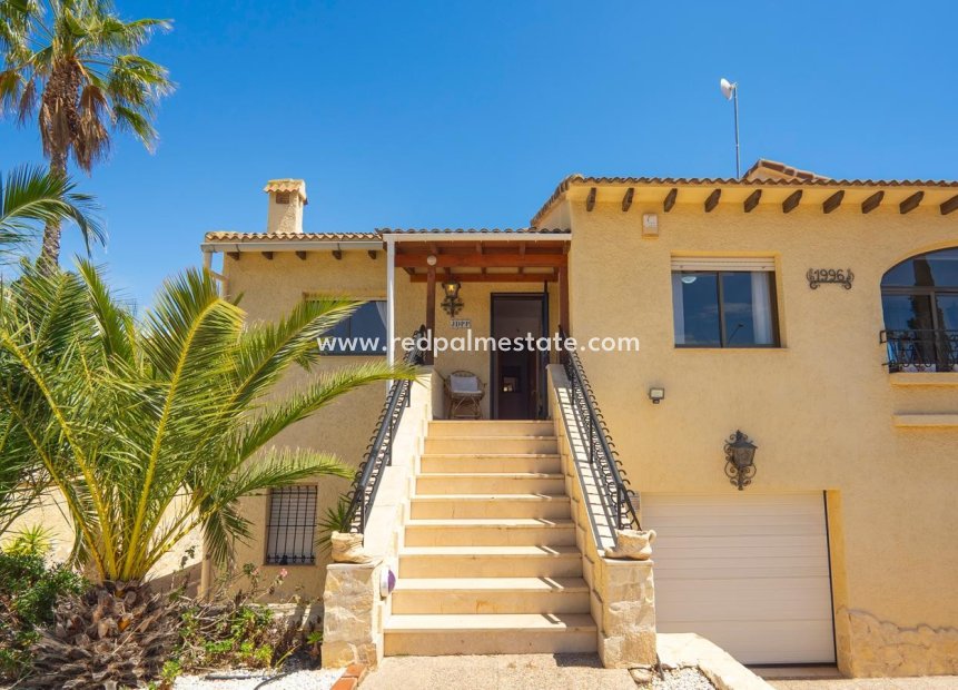 Herverkoop - Villa -
Orihuela Costa - Costa Blanca