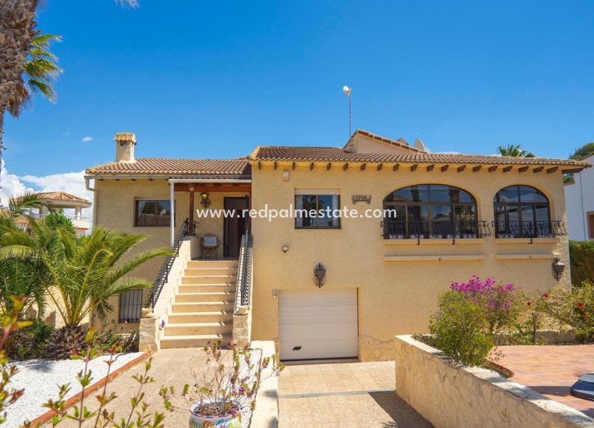 Herverkoop - Villa -
Orihuela Costa - Costa Blanca