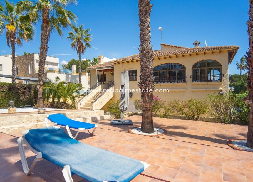 Herverkoop - Villa -
Orihuela Costa - Costa Blanca