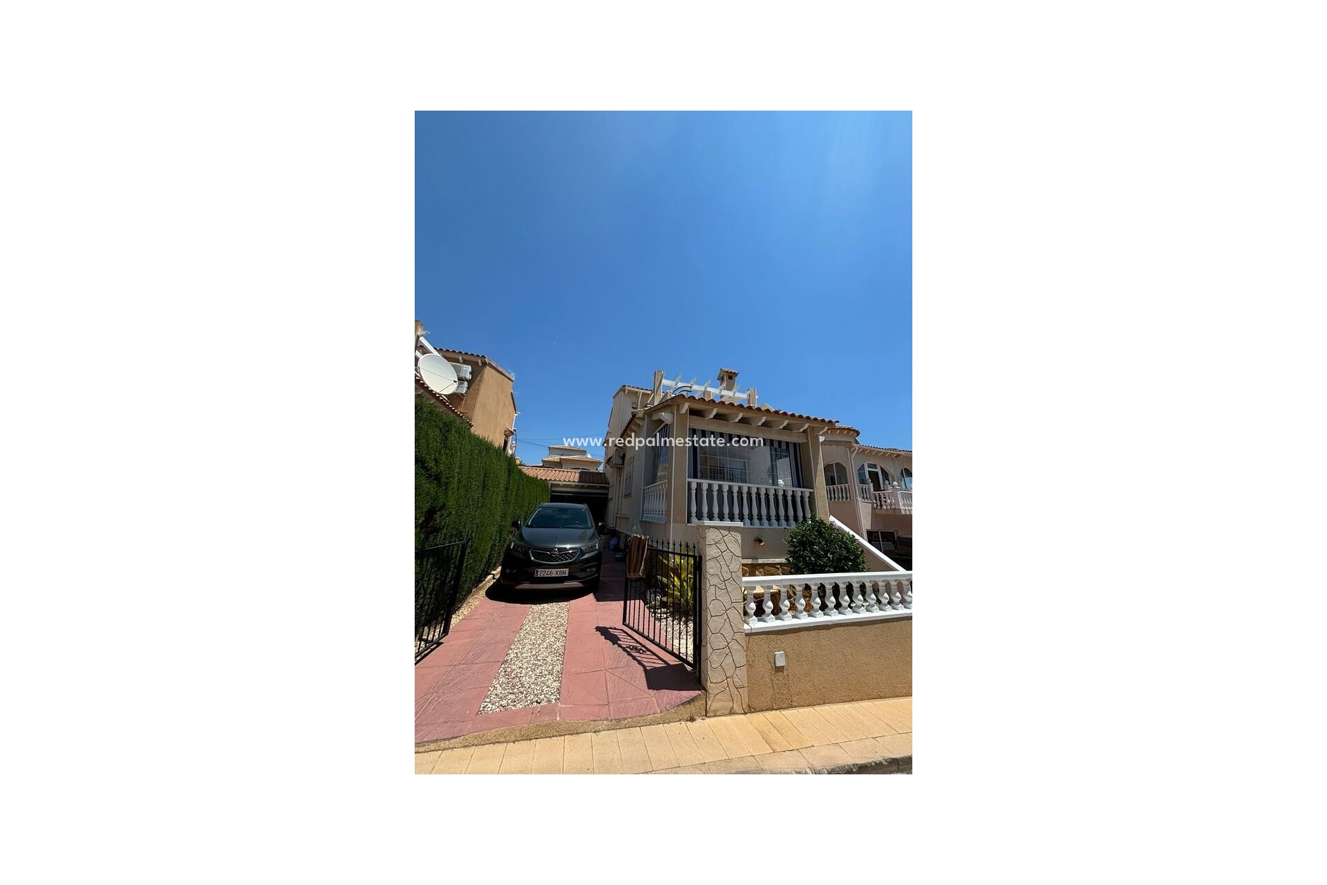 Herverkoop - Villa -
Orihuela Costa - Costa Blanca