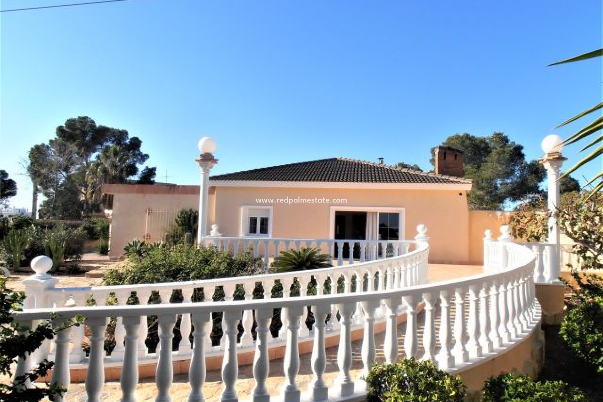 Herverkoop - Villa -
Orihuela Costa - Costa Blanca