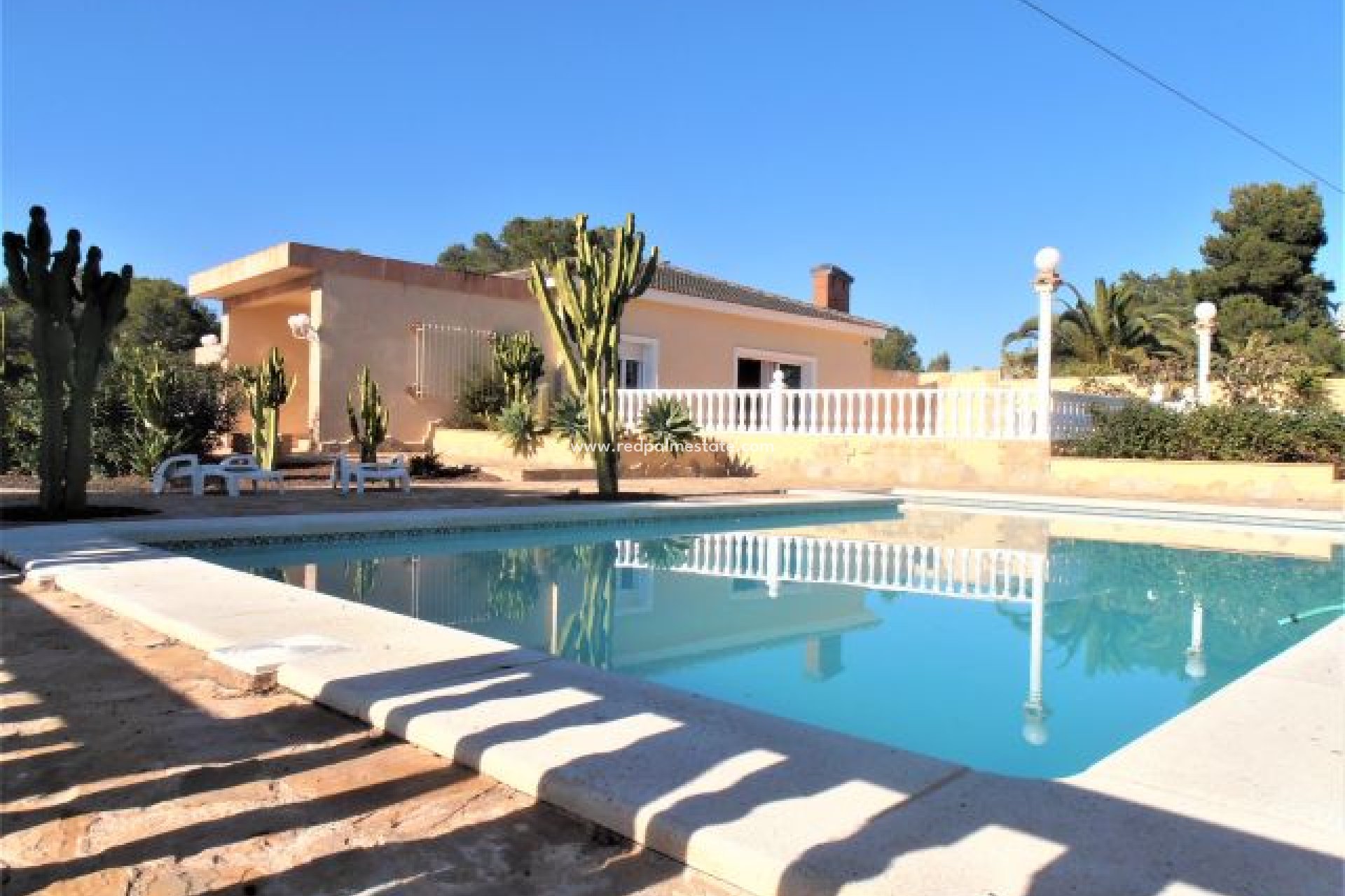 Herverkoop - Villa -
Orihuela Costa - Costa Blanca