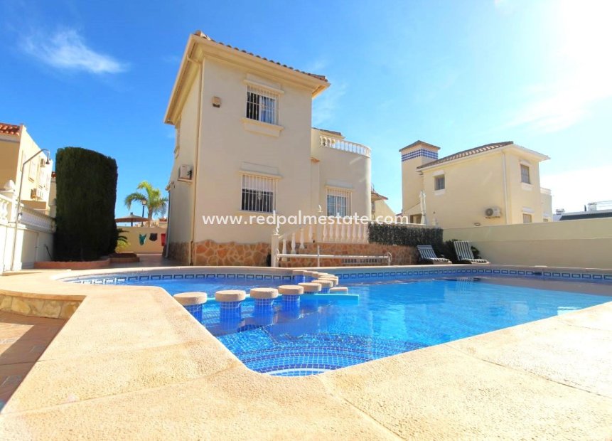 Herverkoop - Villa -
Orihuela Costa - Costa Blanca