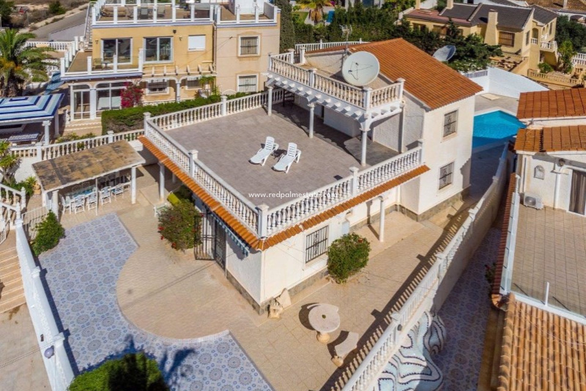 Herverkoop - Villa -
Orihuela Costa - Inland