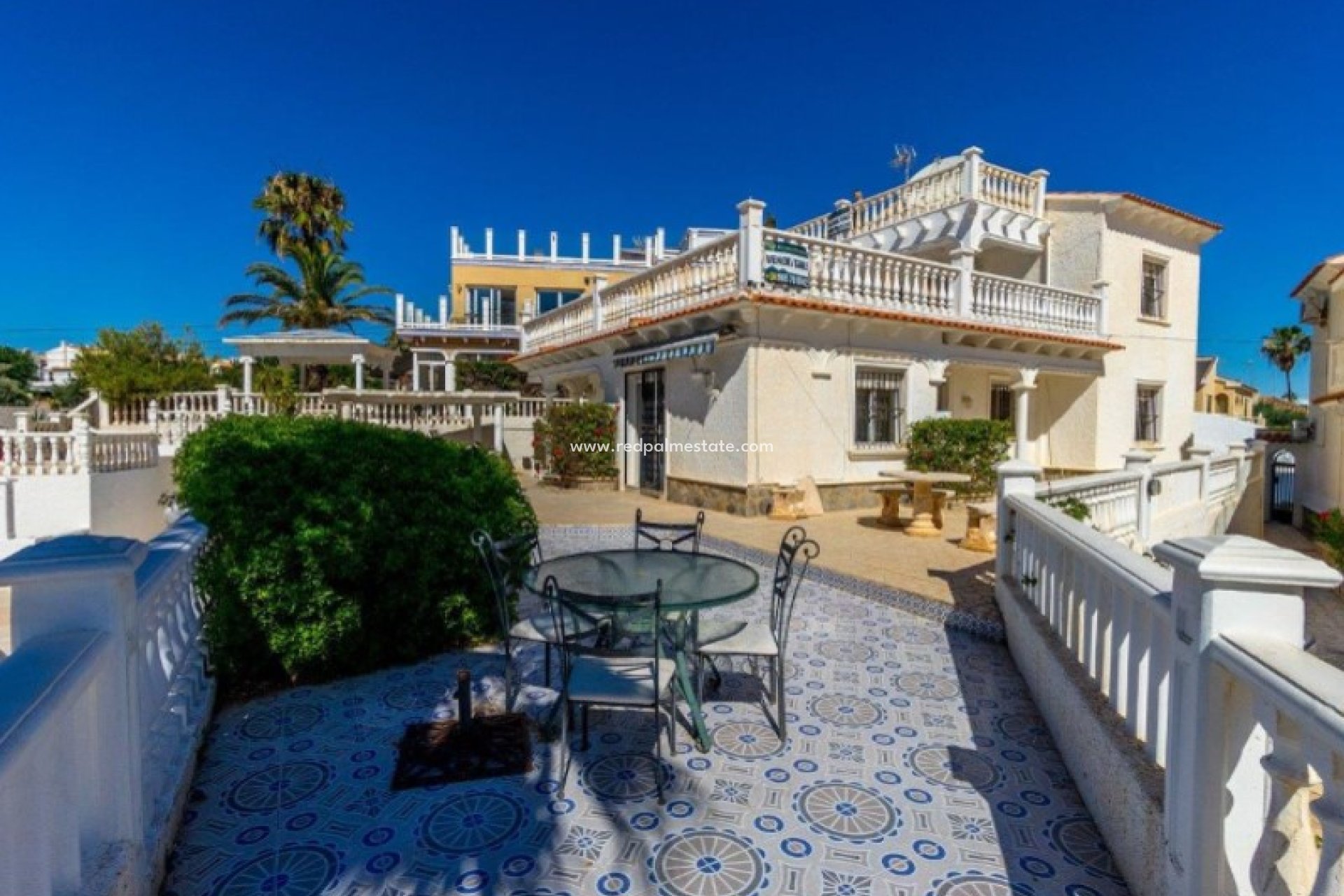 Herverkoop - Villa -
Orihuela Costa - Inland